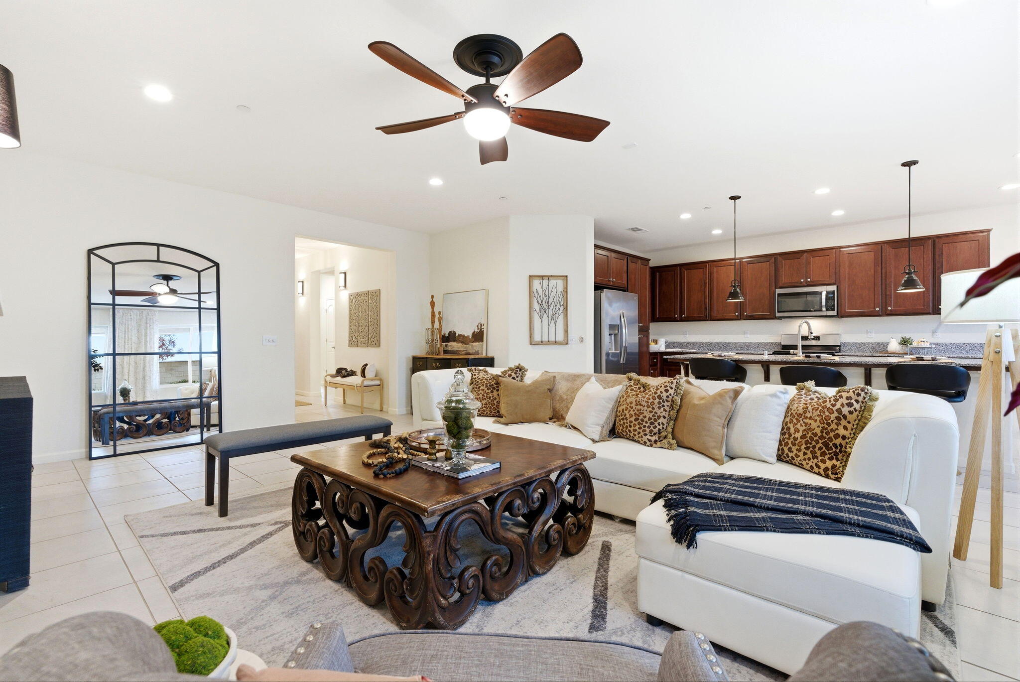 4613 W Payson Ct, Visalia, CA 93291