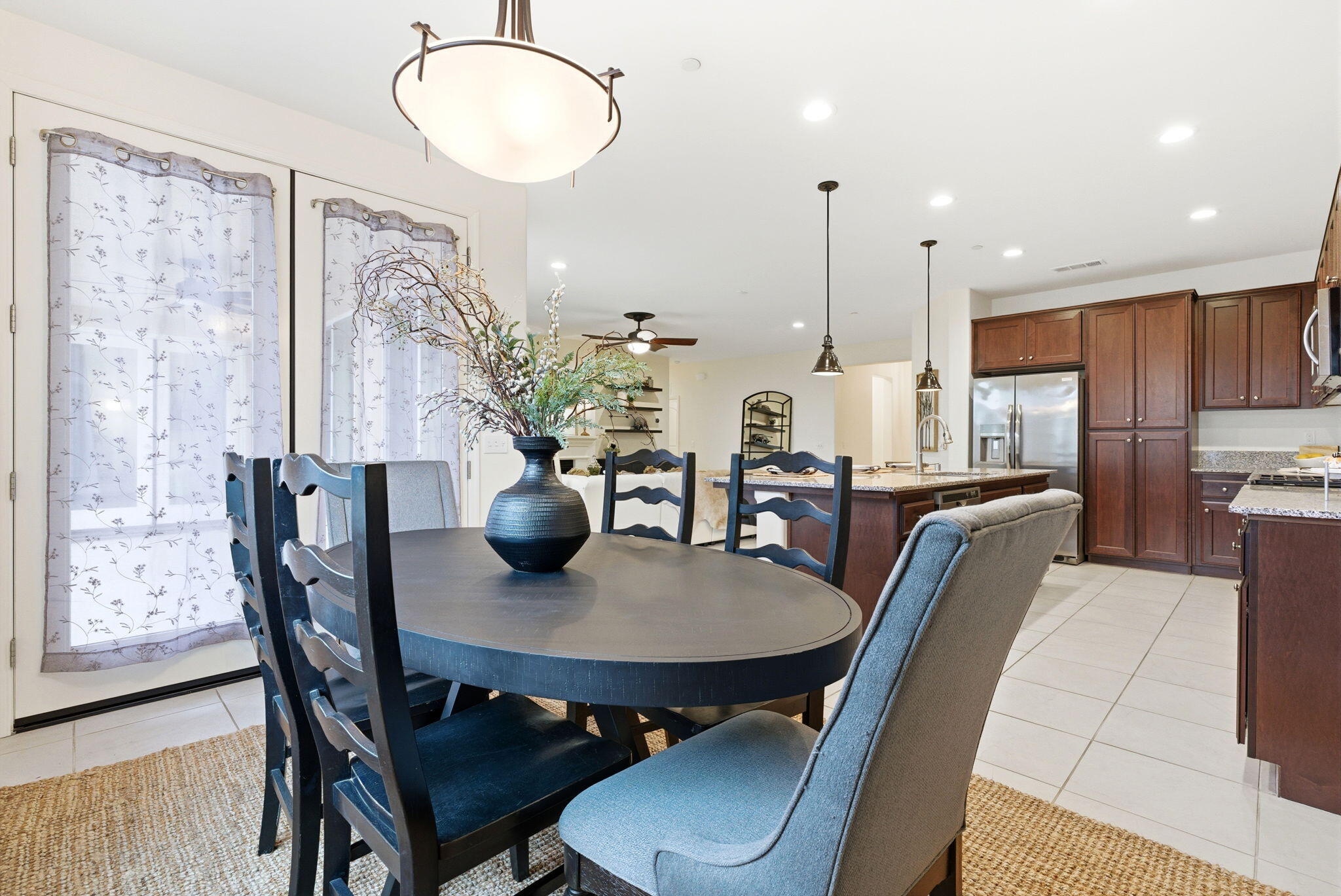 4613 W Payson Ct, Visalia, CA 93291