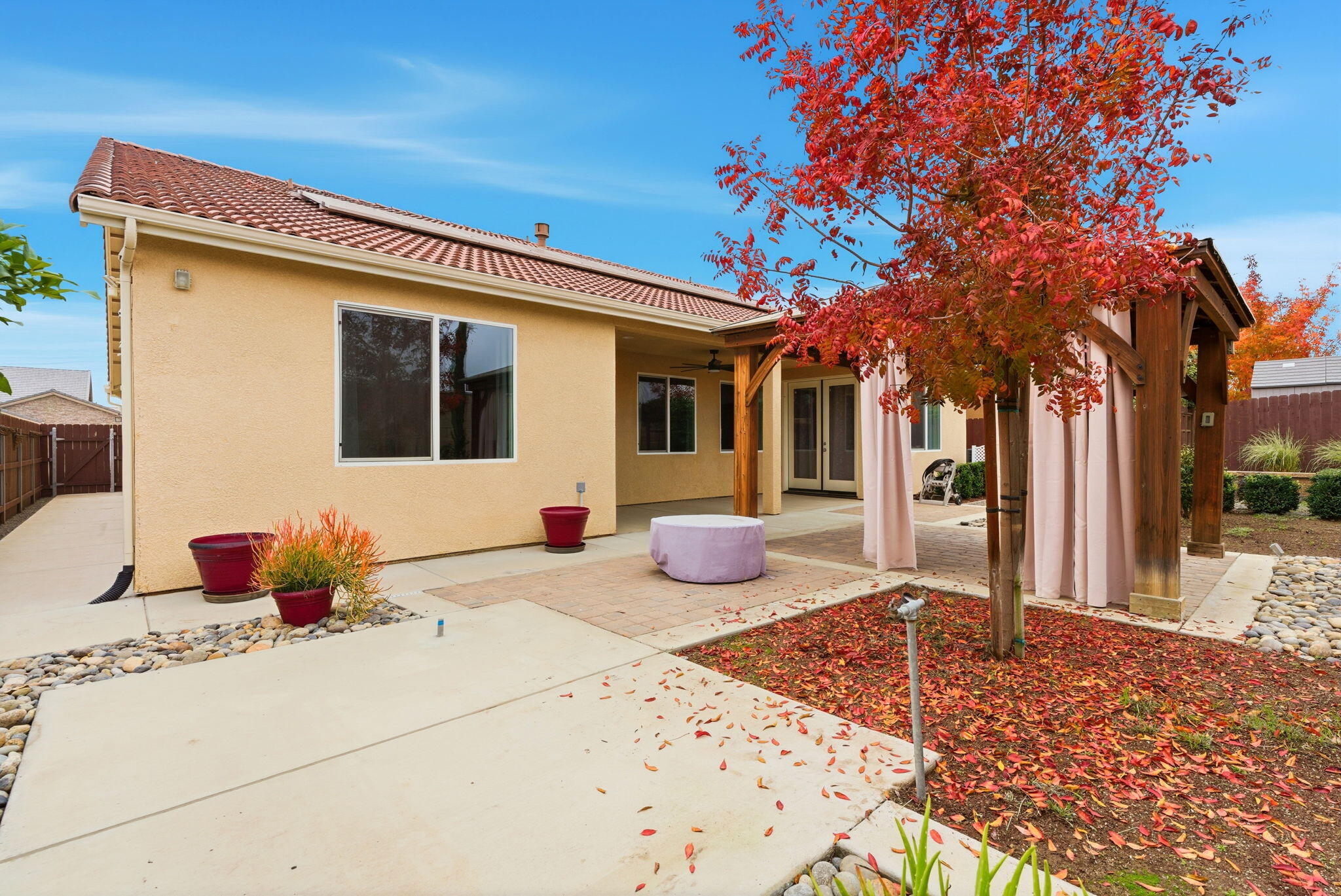 4613 W Payson Ct, Visalia, CA 93291