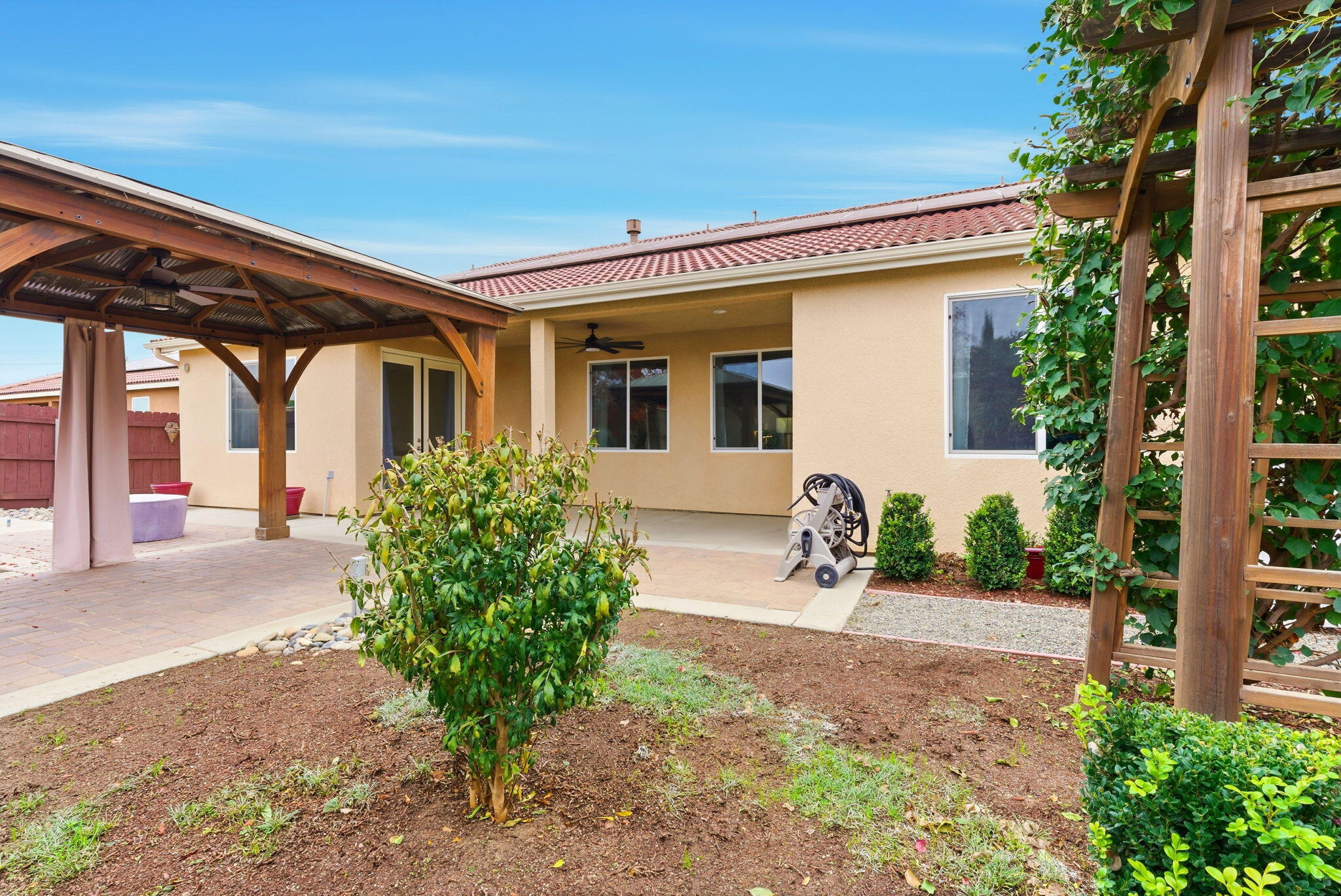 4613 W Payson Ct, Visalia, CA 93291