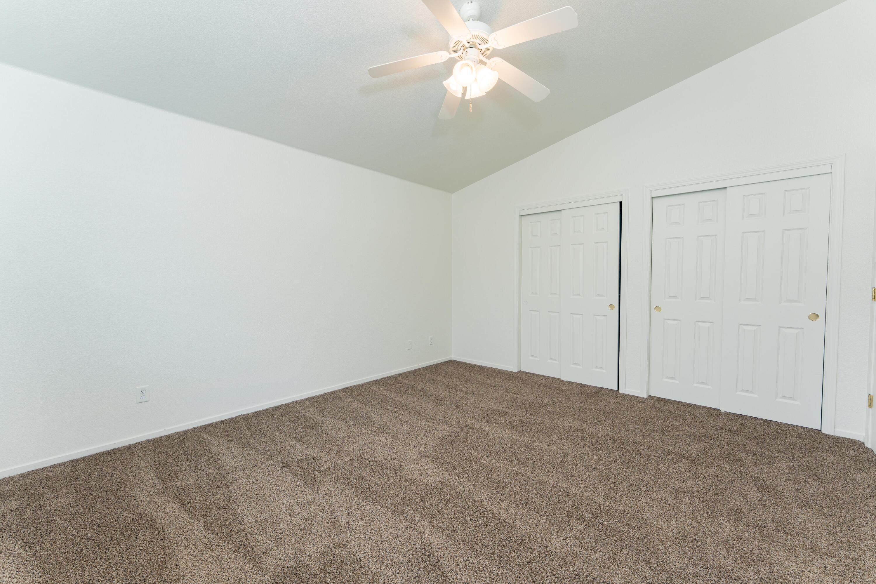 254 Feather Ct, Tulare, CA 93274