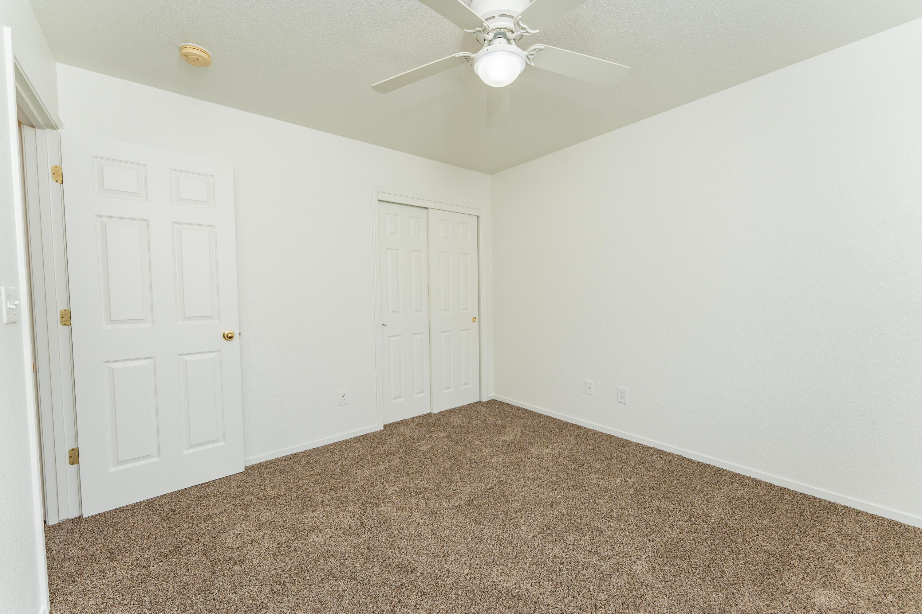 254 Feather Ct, Tulare, CA 93274