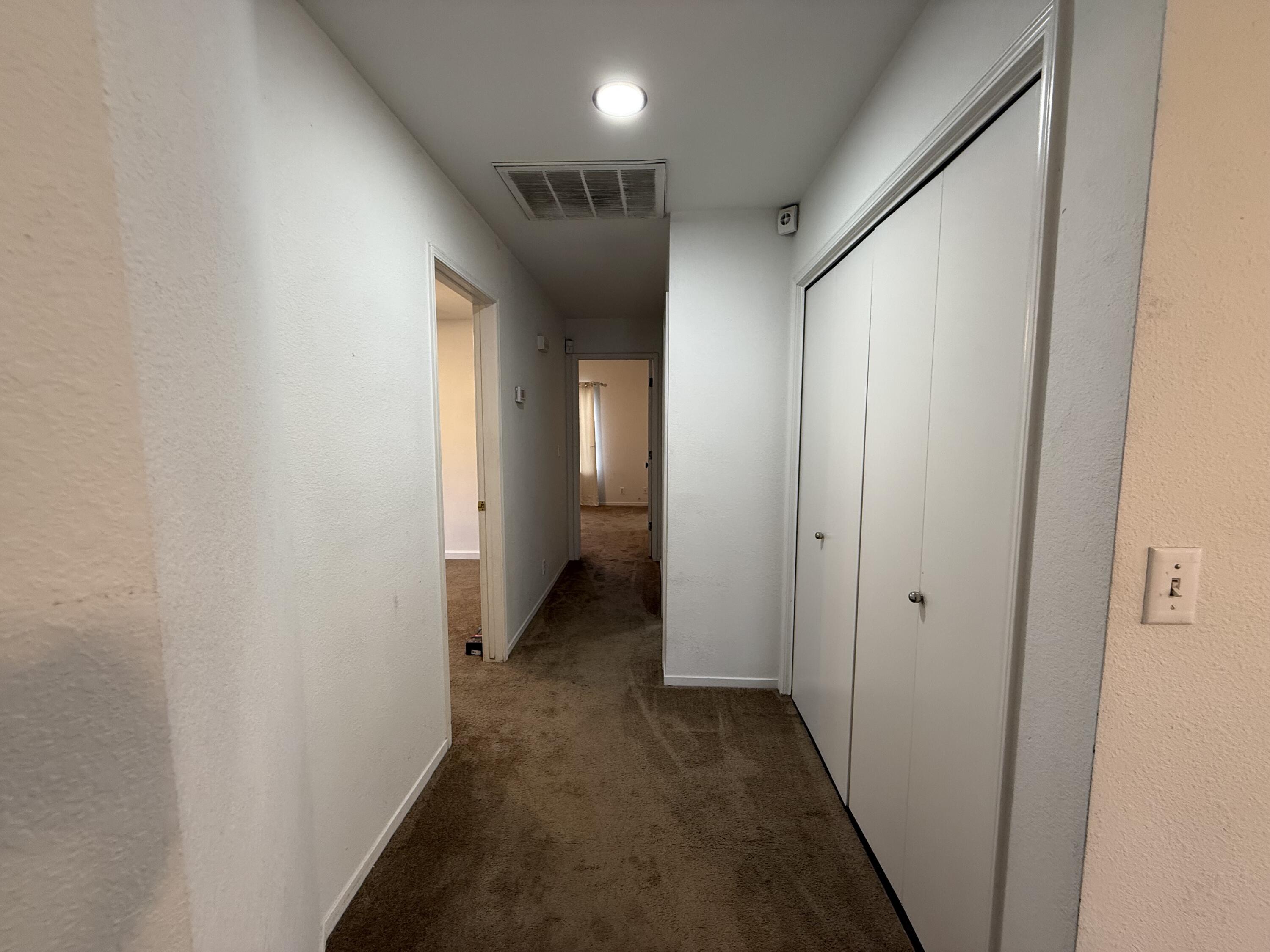 1720 E Henshaw Ave, Tulare, CA 93274