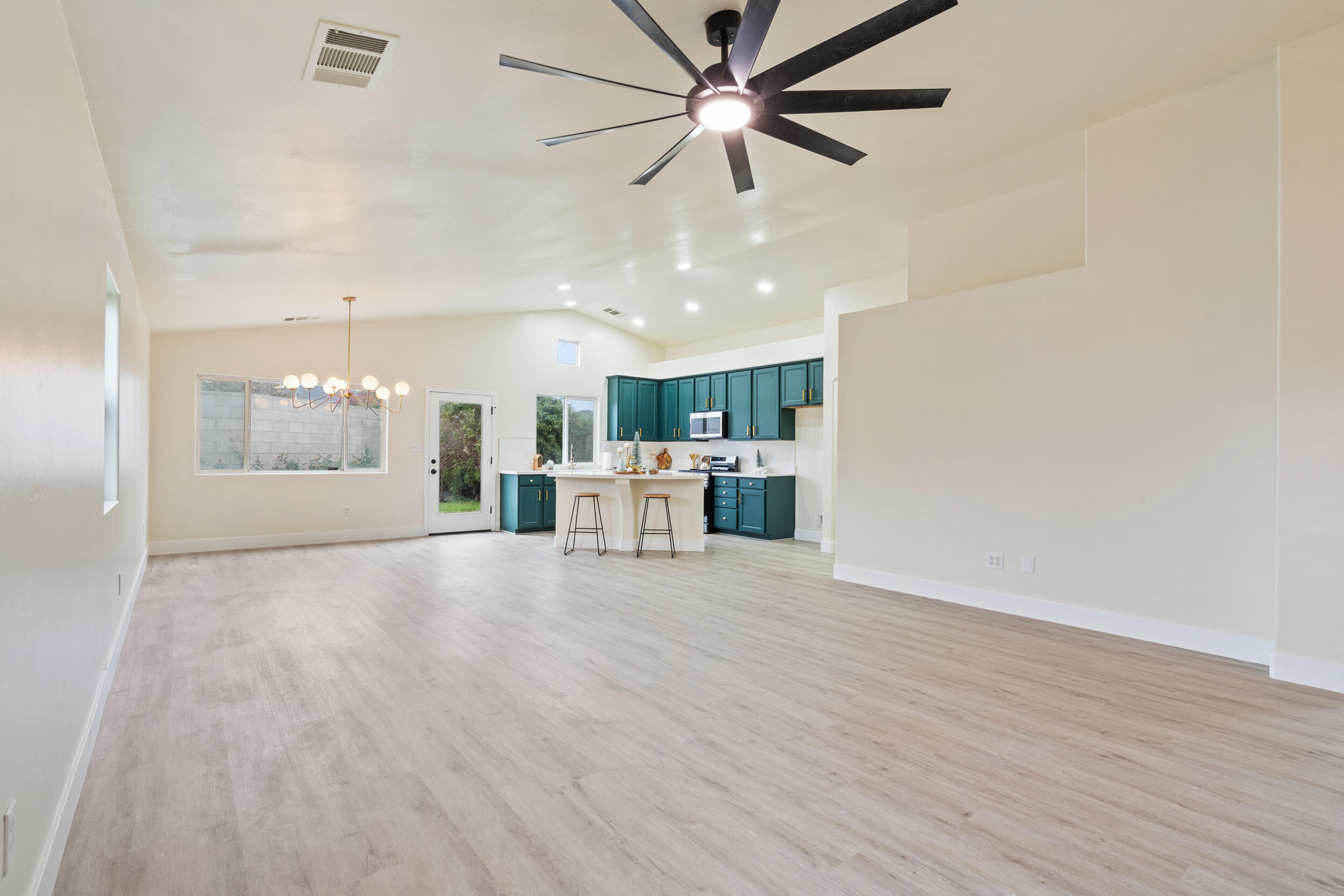 9501 Kabara Ct, Bakersfield, CA 93311