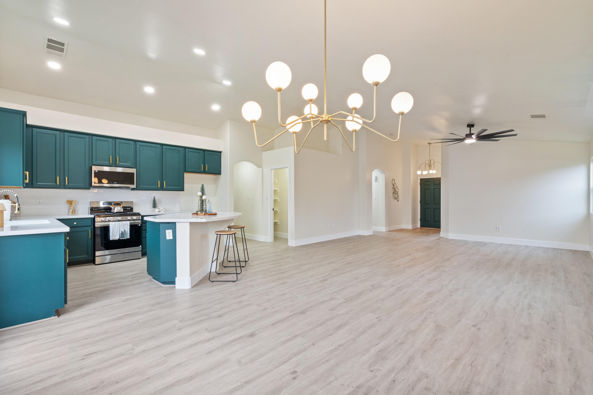 9501 Kabara Ct, Bakersfield, CA 93311