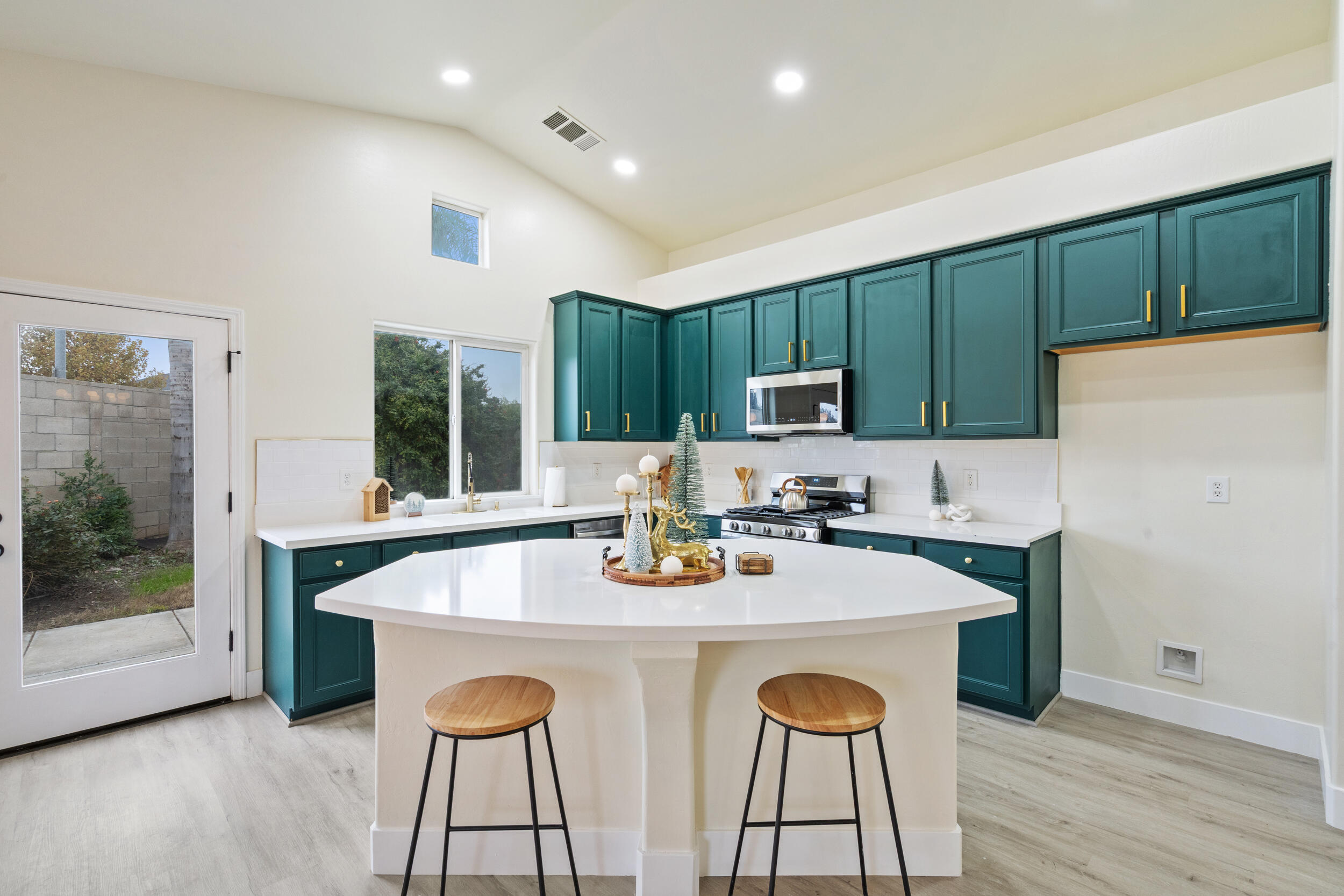 9501 Kabara Ct, Bakersfield, CA 93311