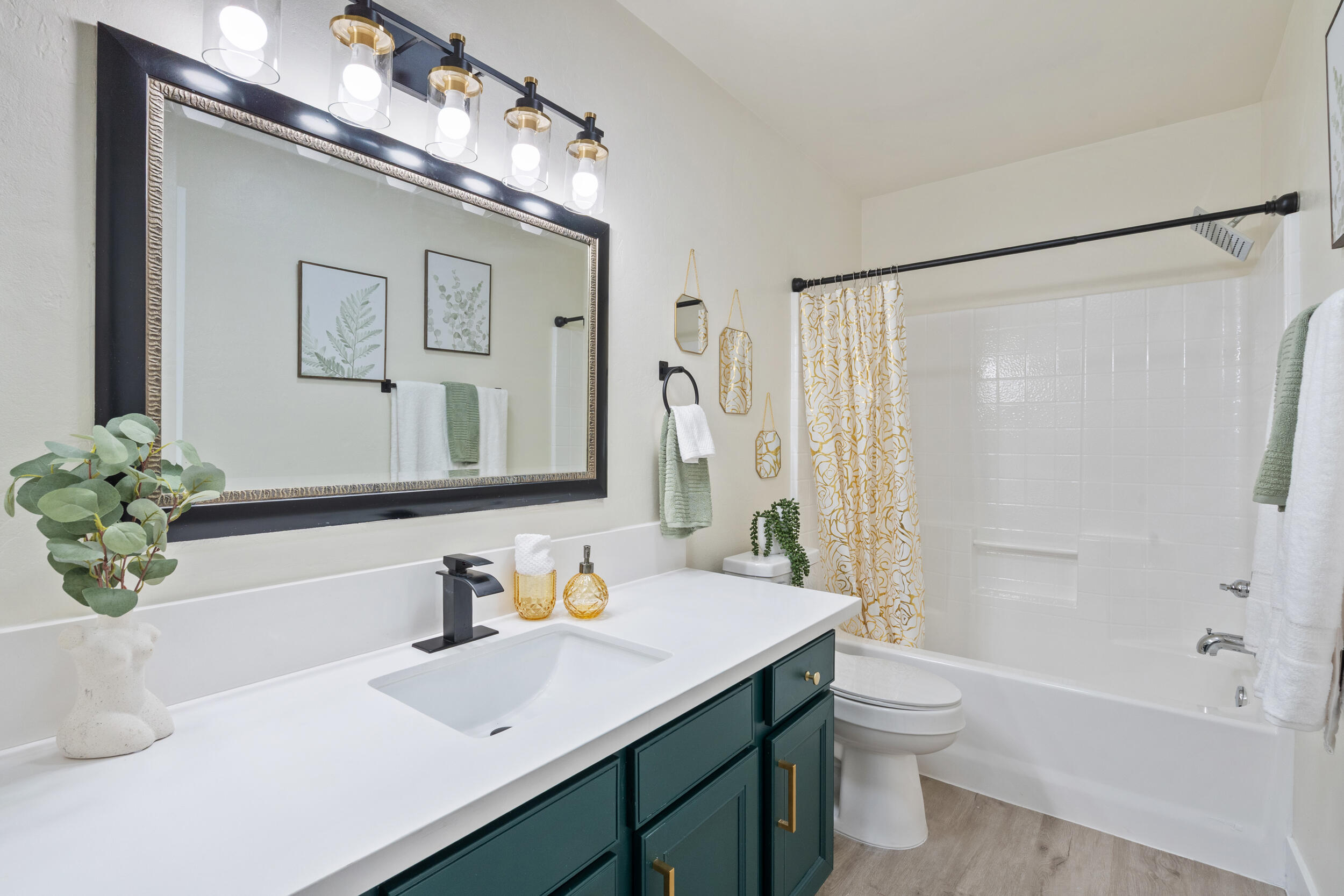 9501 Kabara Ct, Bakersfield, CA 93311