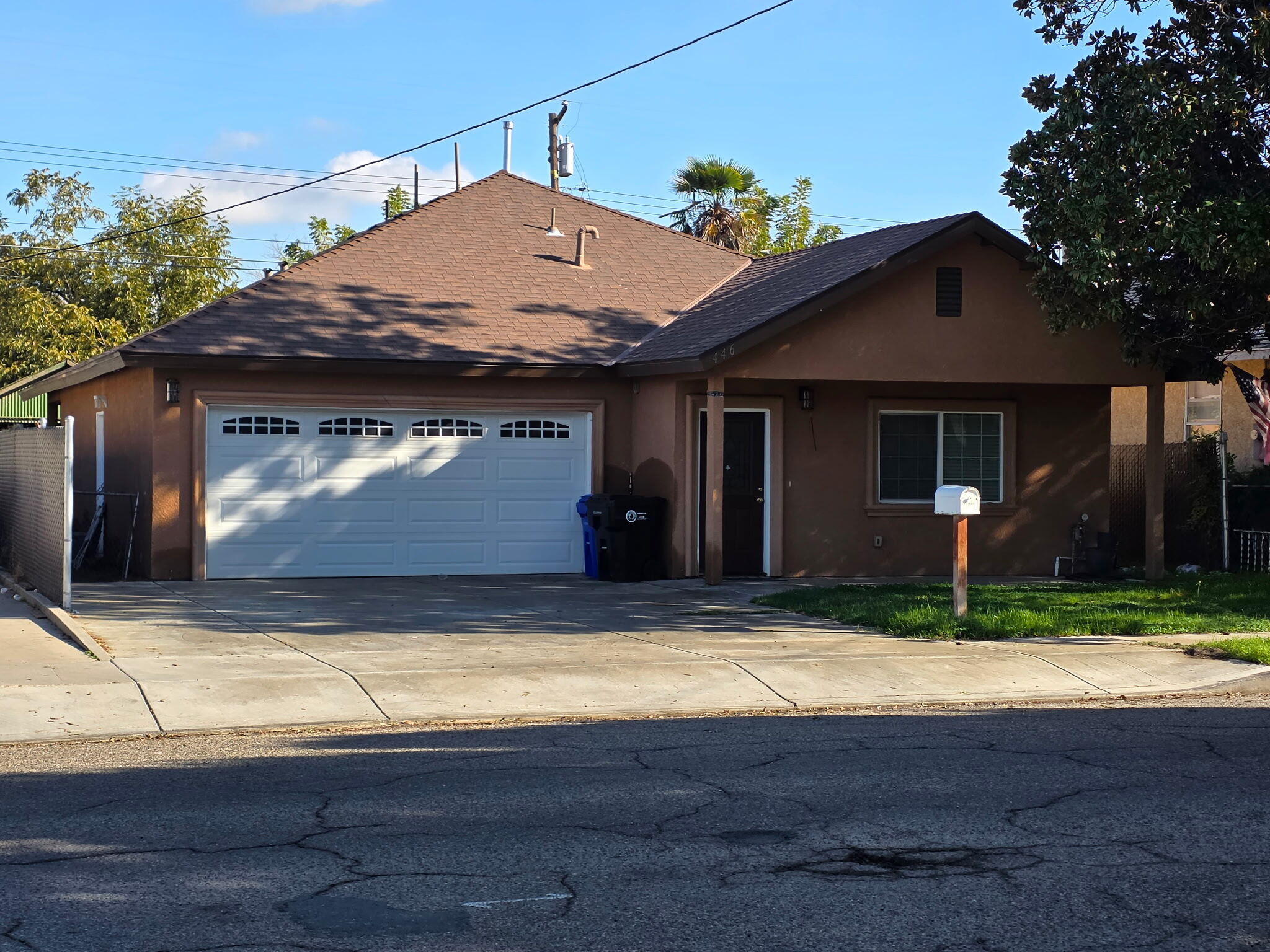 446 N 2nd St, Porterville, CA 93257