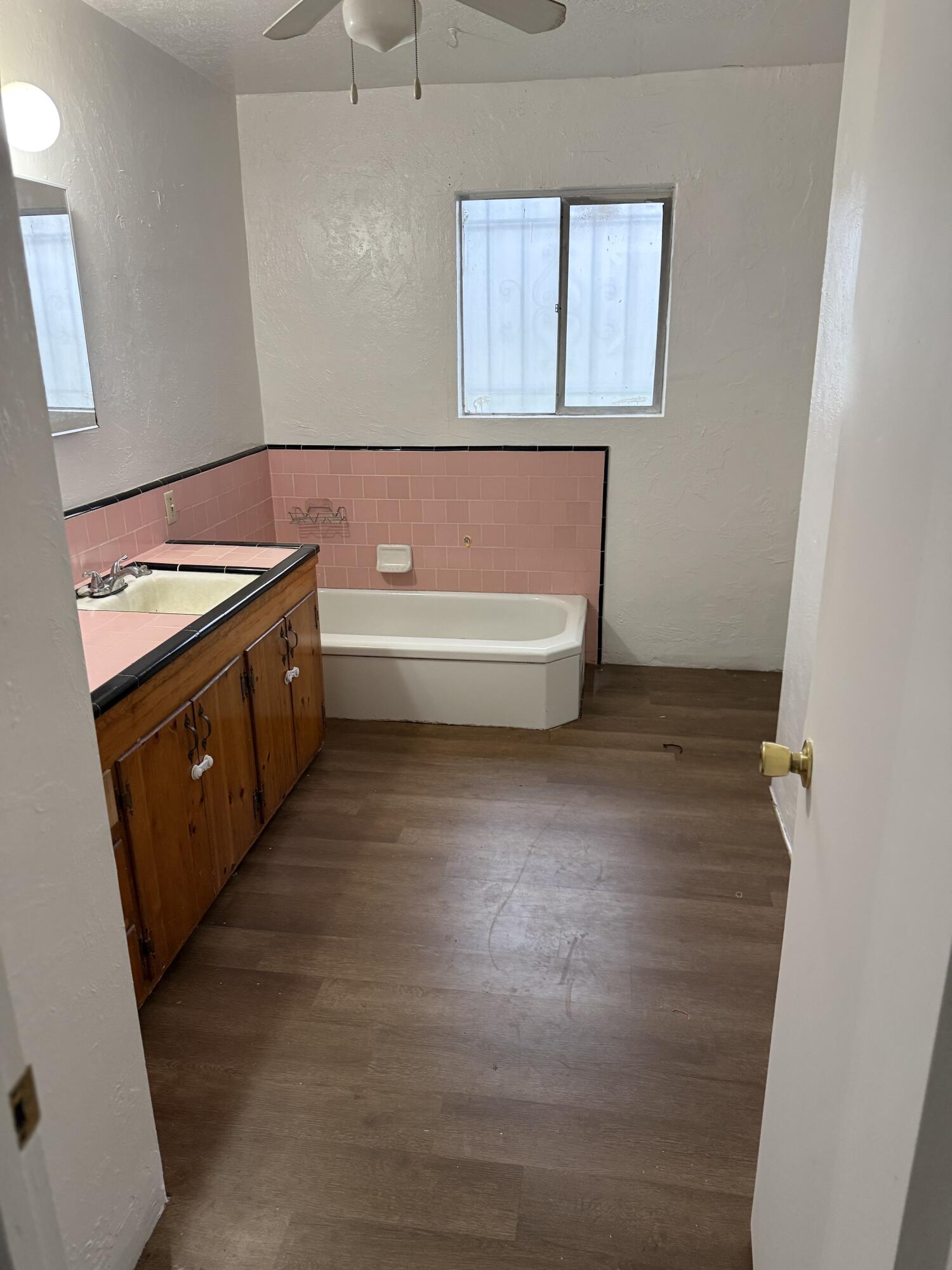 474 W Montgomery Ave, Porterville, CA 93257