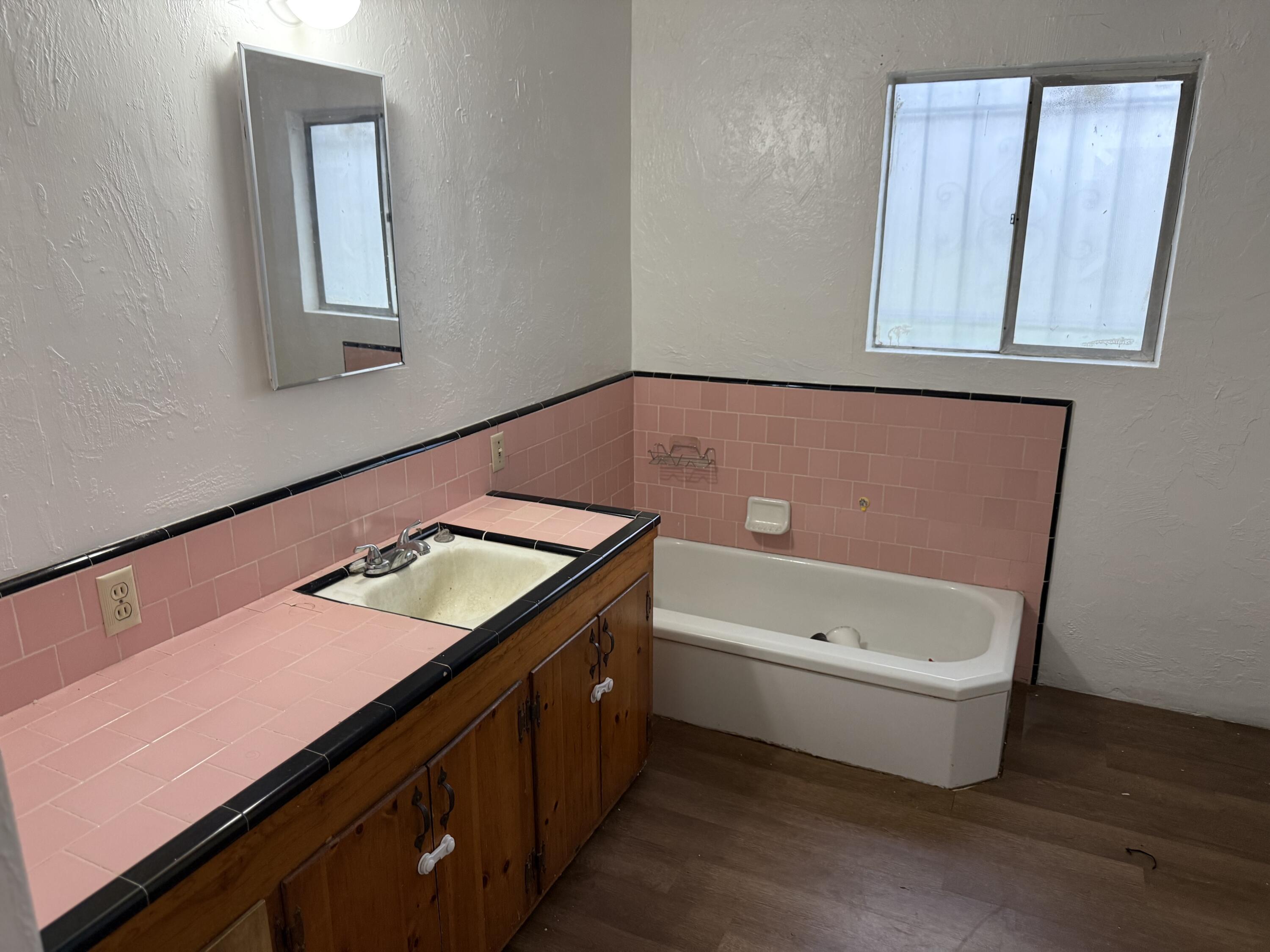 474 W Montgomery Ave, Porterville, CA 93257