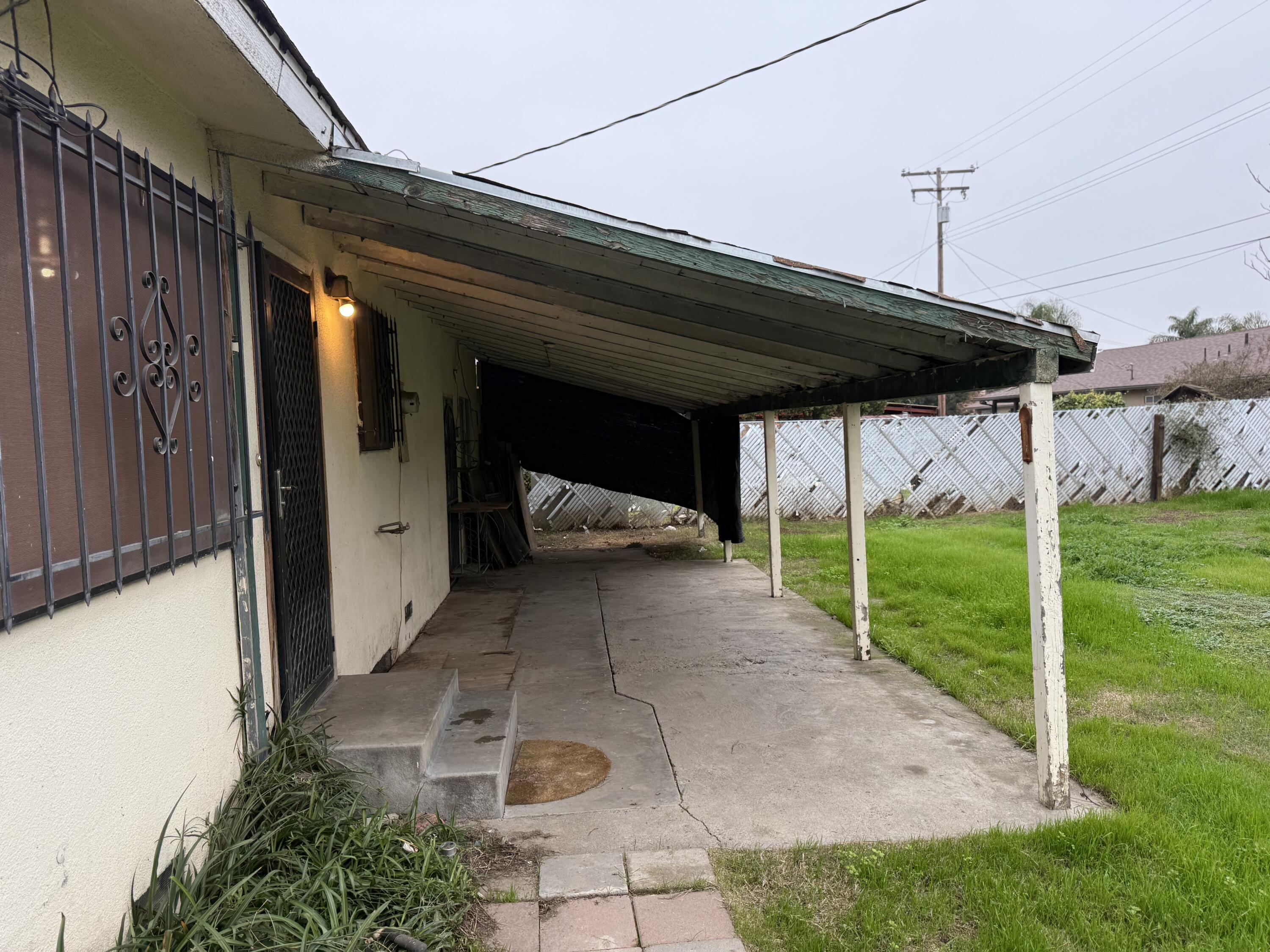 474 W Montgomery Ave, Porterville, CA 93257