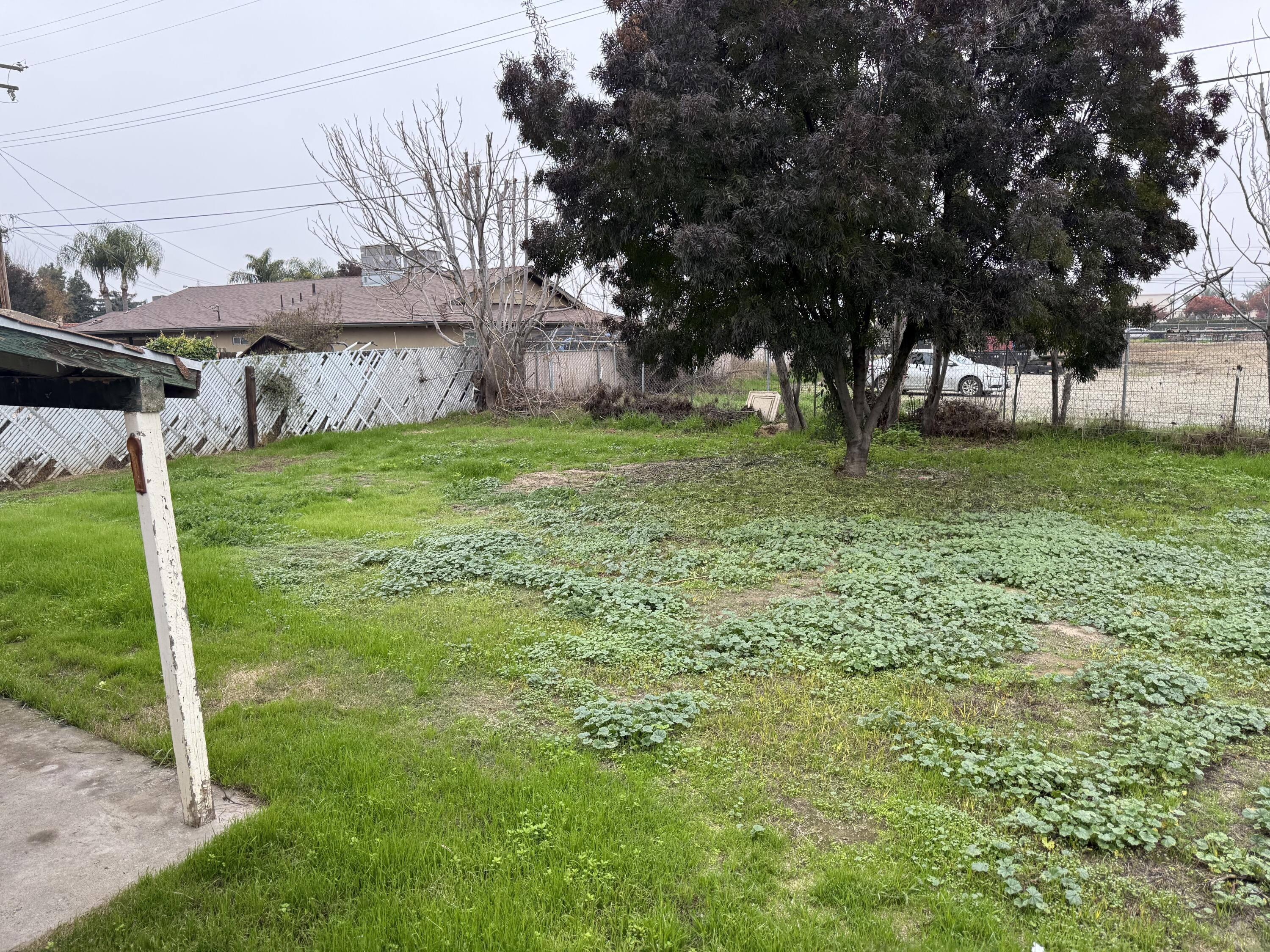 474 W Montgomery Ave, Porterville, CA 93257