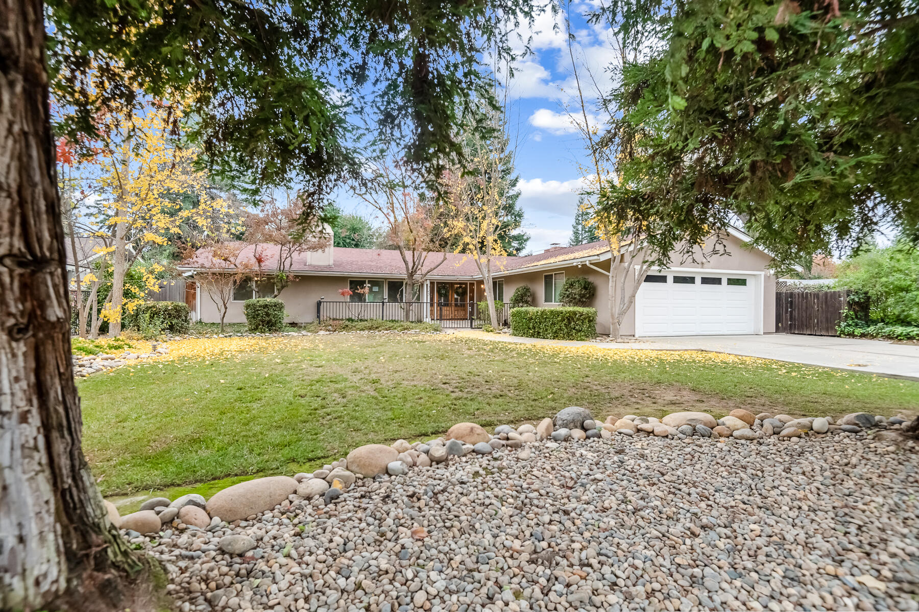 345 N Todd St, Visalia, CA 93291