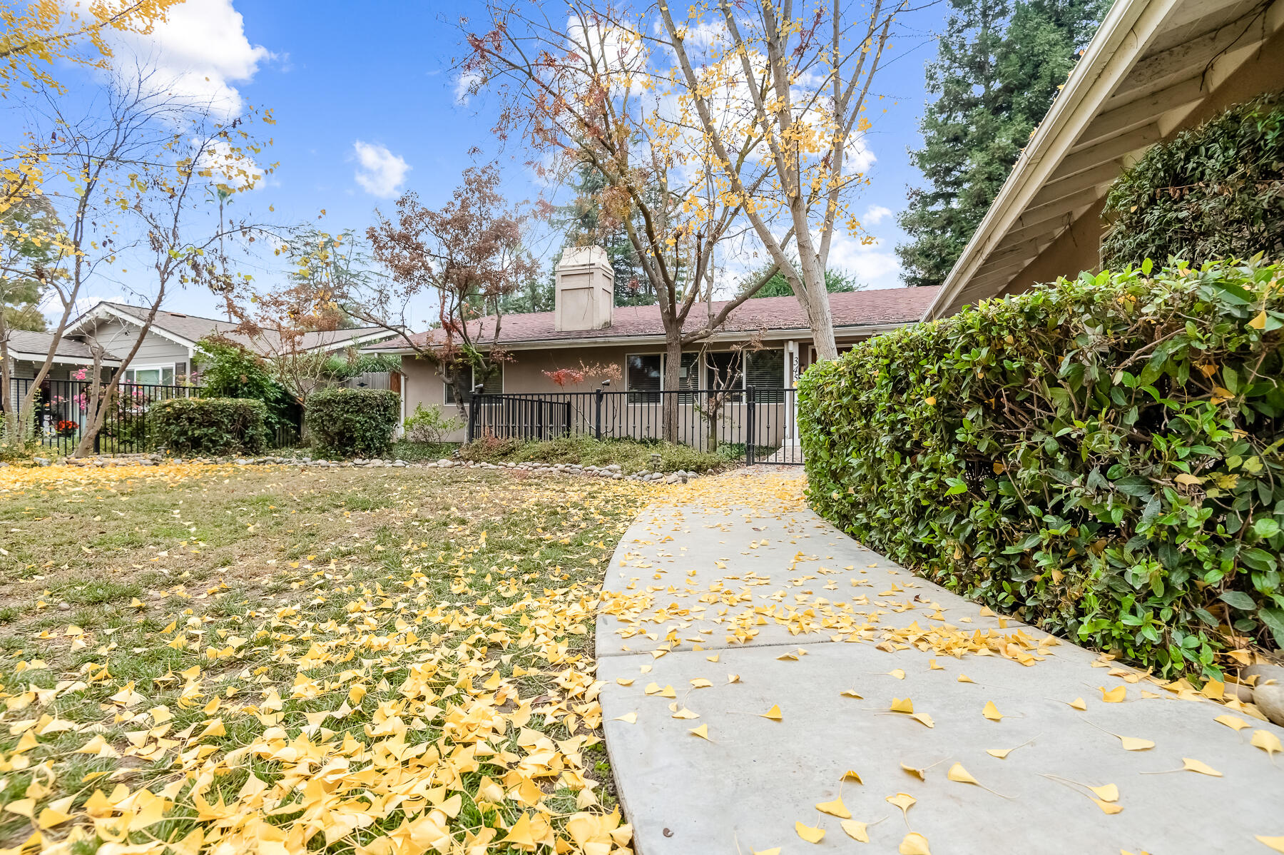 345 N Todd St, Visalia, CA 93291