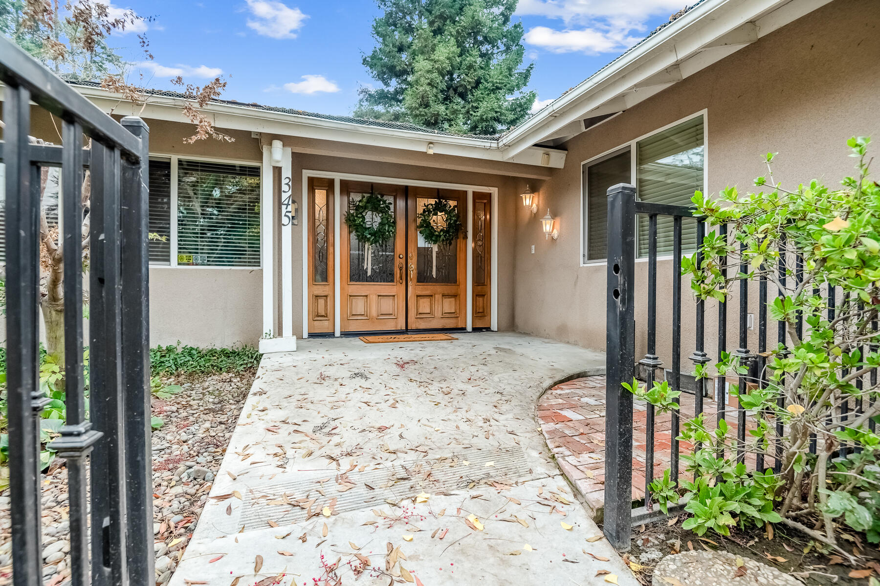 345 N Todd St, Visalia, CA 93291