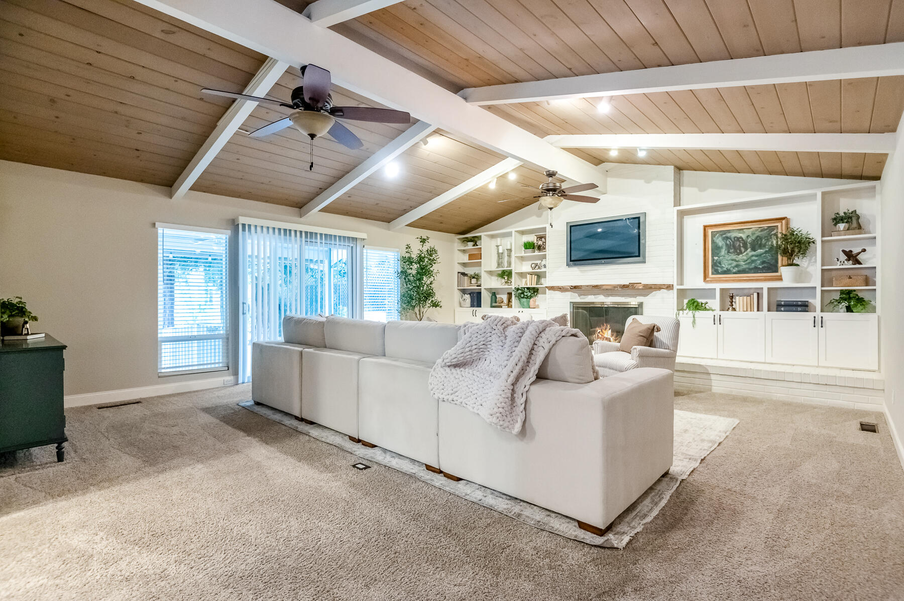 345 N Todd St, Visalia, CA 93291