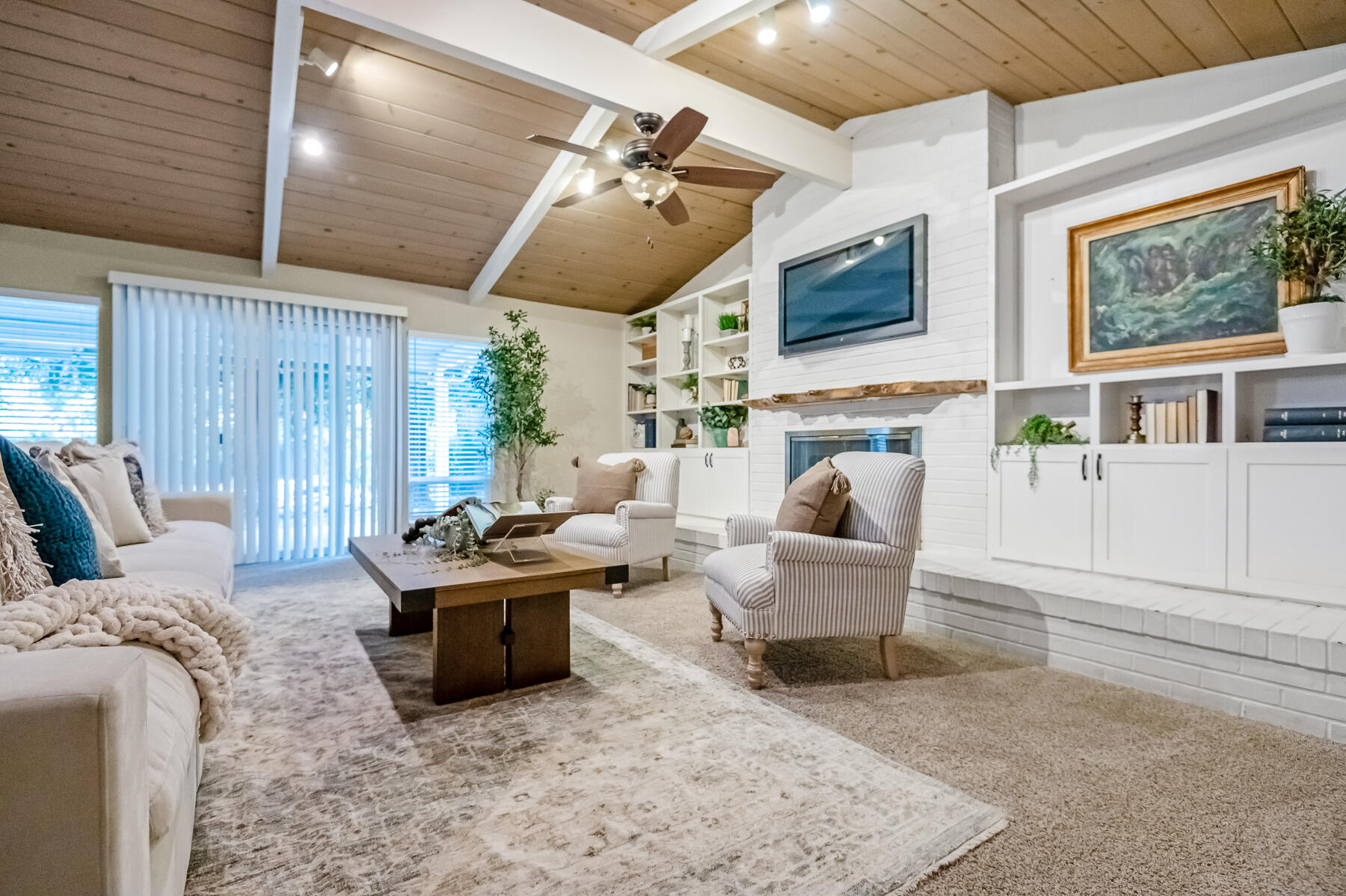 345 N Todd St, Visalia, CA 93291