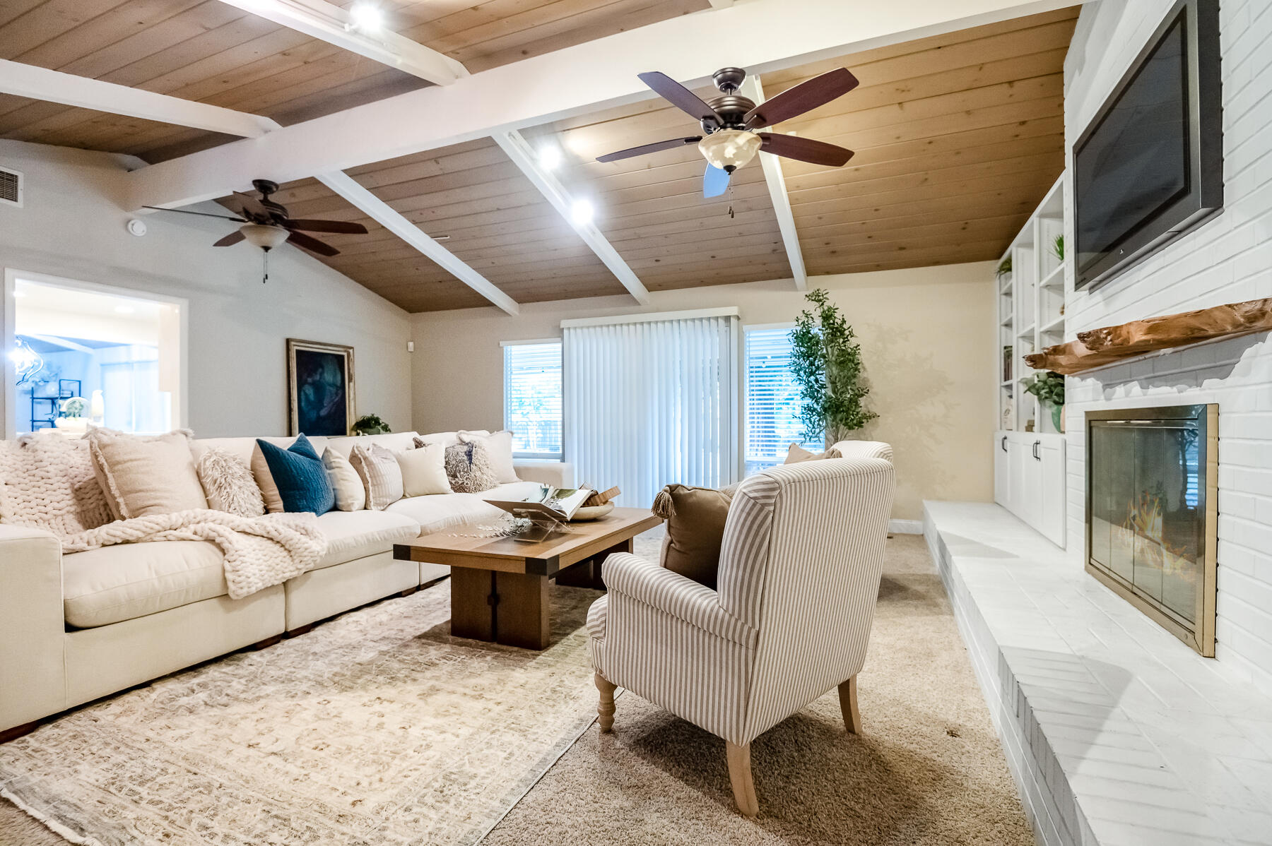 345 N Todd St, Visalia, CA 93291