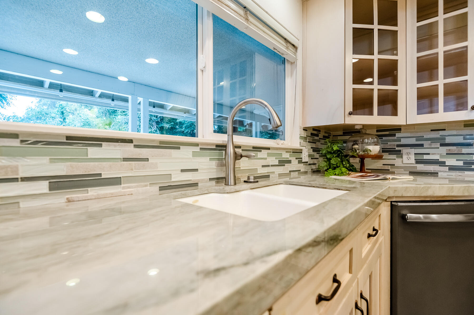 345 N Todd St, Visalia, CA 93291