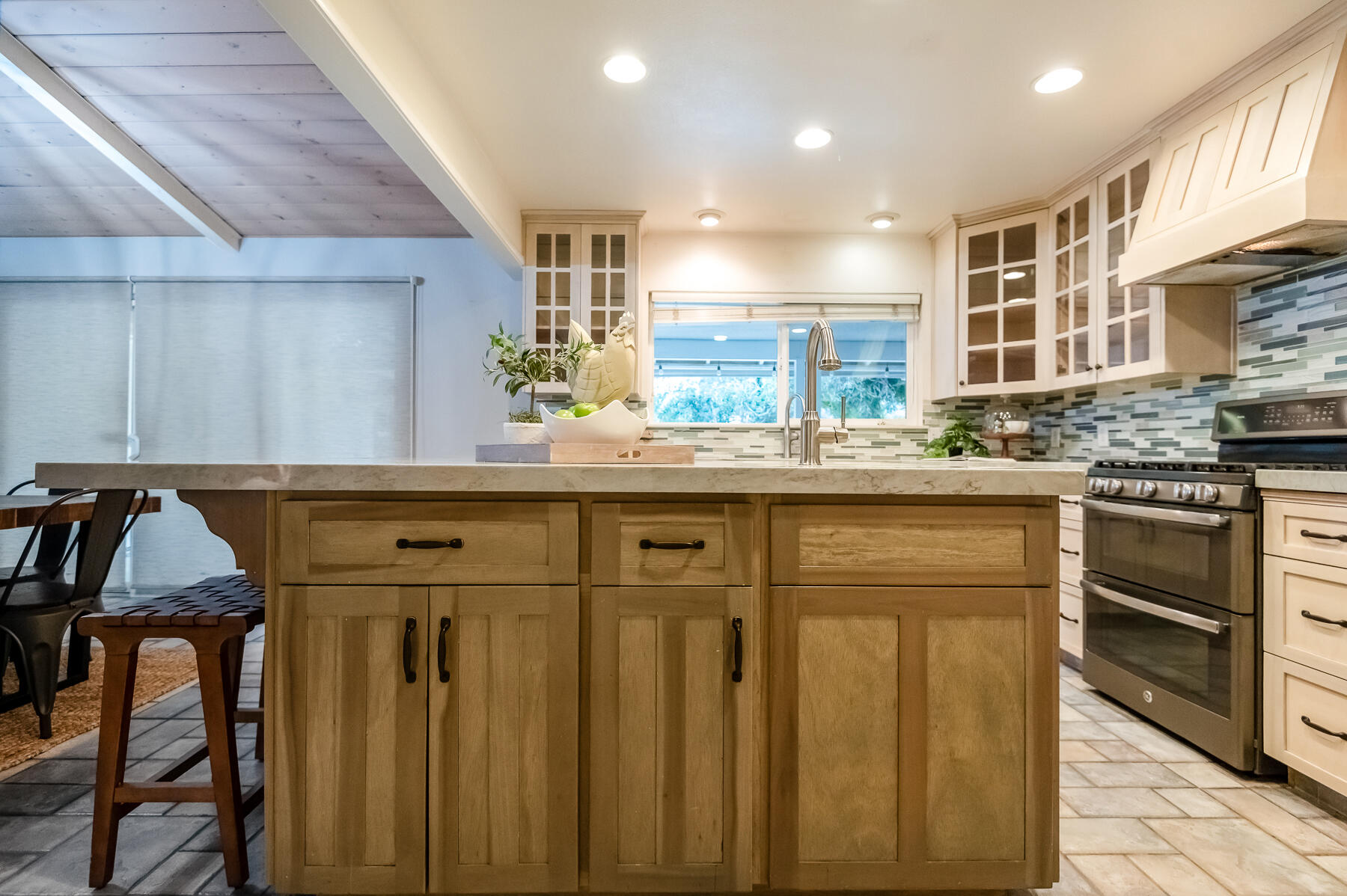 345 N Todd St, Visalia, CA 93291