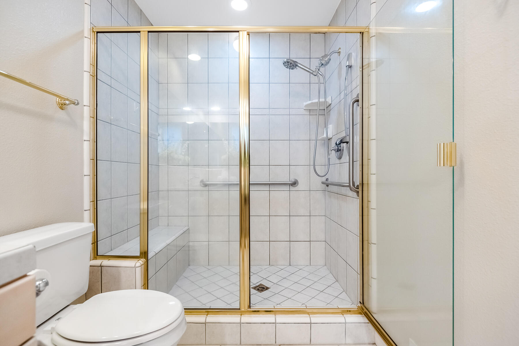 345 N Todd St, Visalia, CA 93291