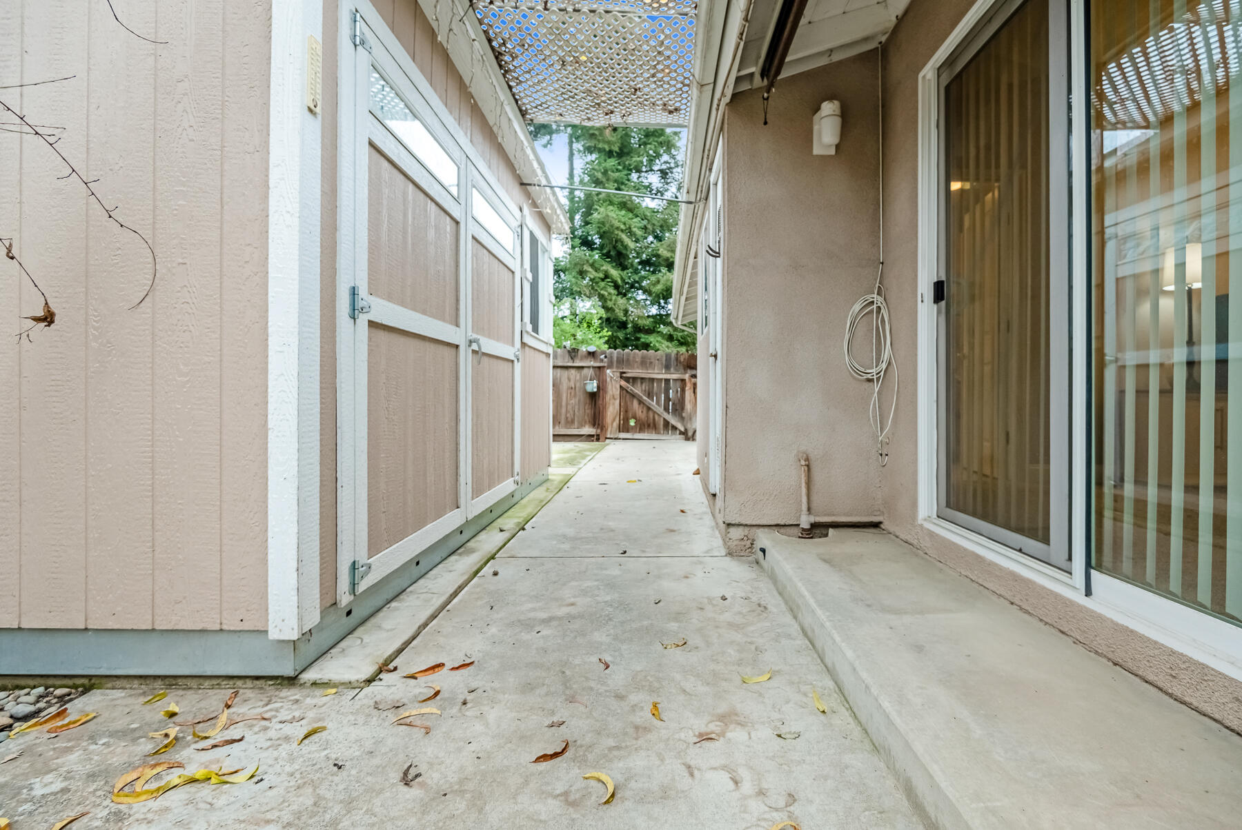 345 N Todd St, Visalia, CA 93291