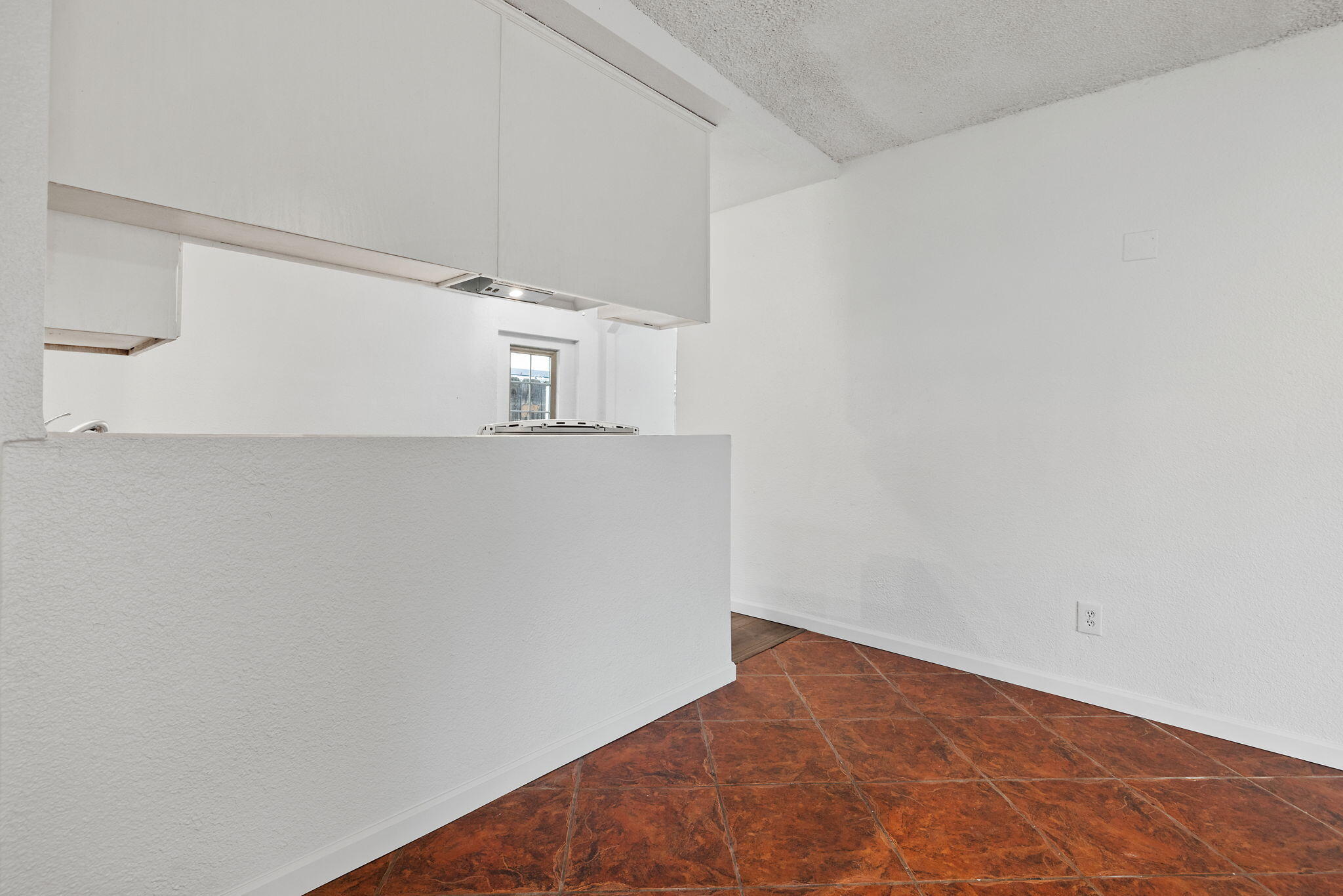 321 NW 3rd Ave, Visalia, CA 93291