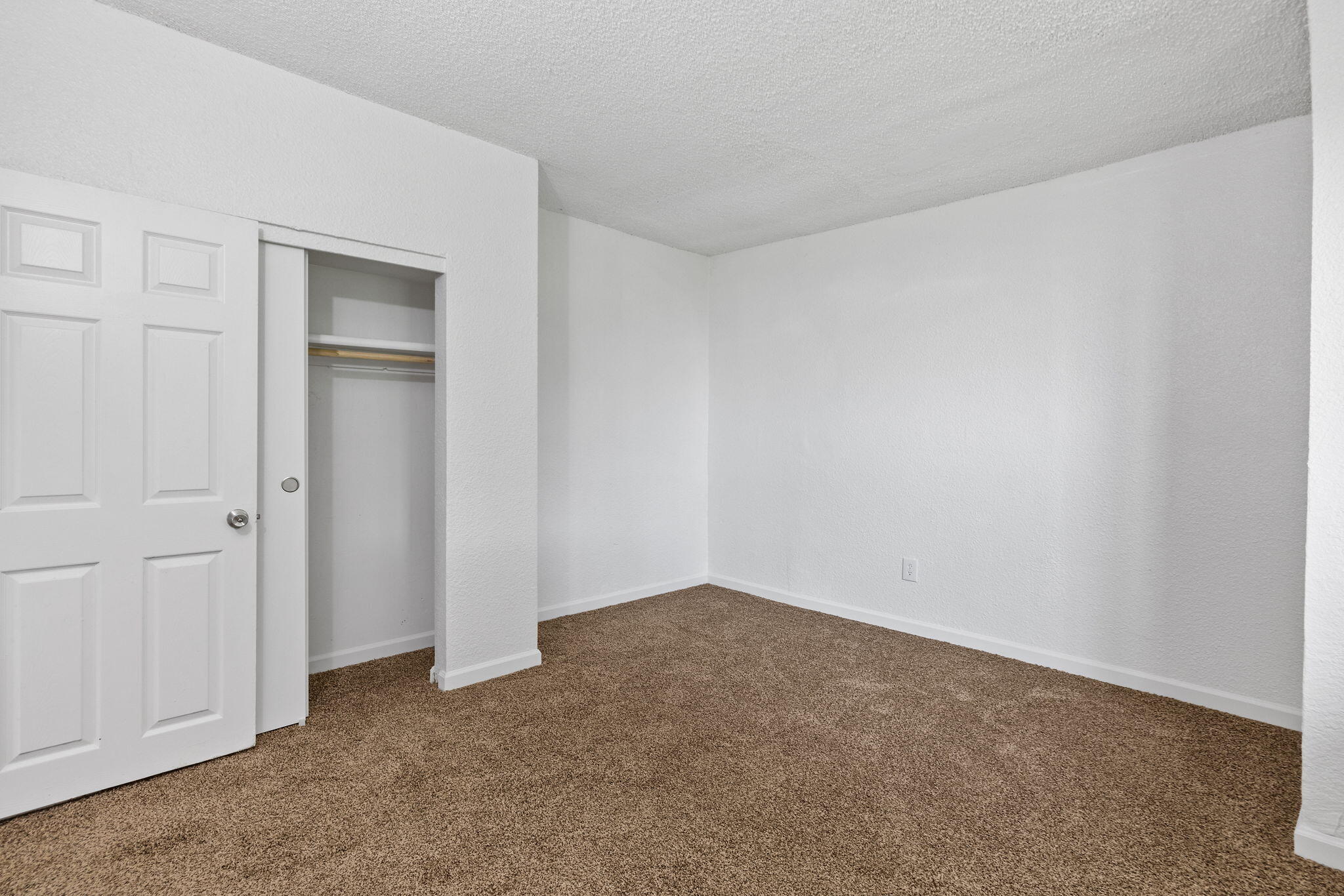 321 NW 3rd Ave, Visalia, CA 93291