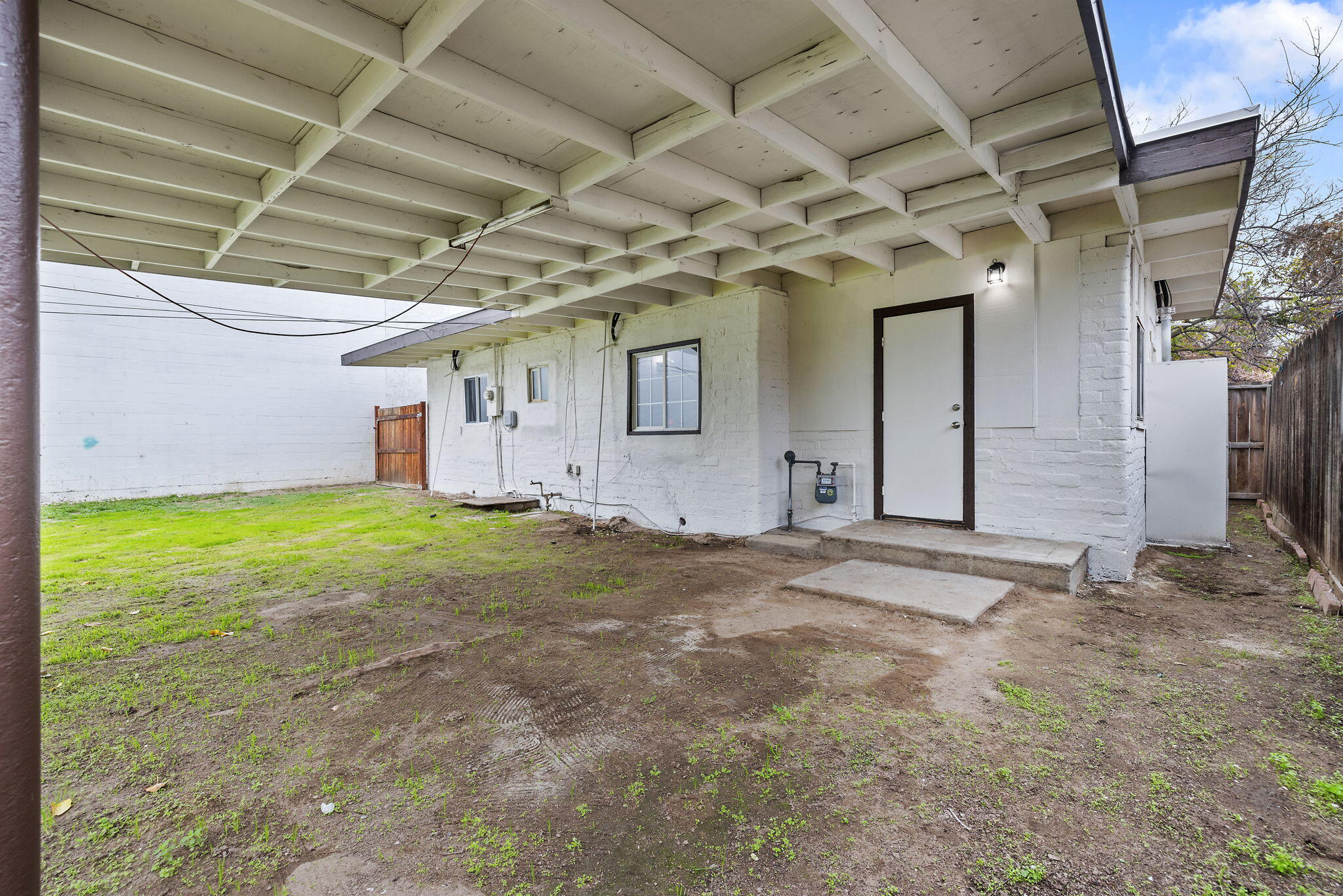 321 NW 3rd Ave, Visalia, CA 93291