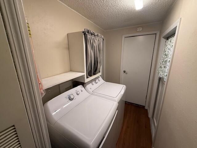 320 N Blackstone St #14, Tulare, CA 93274