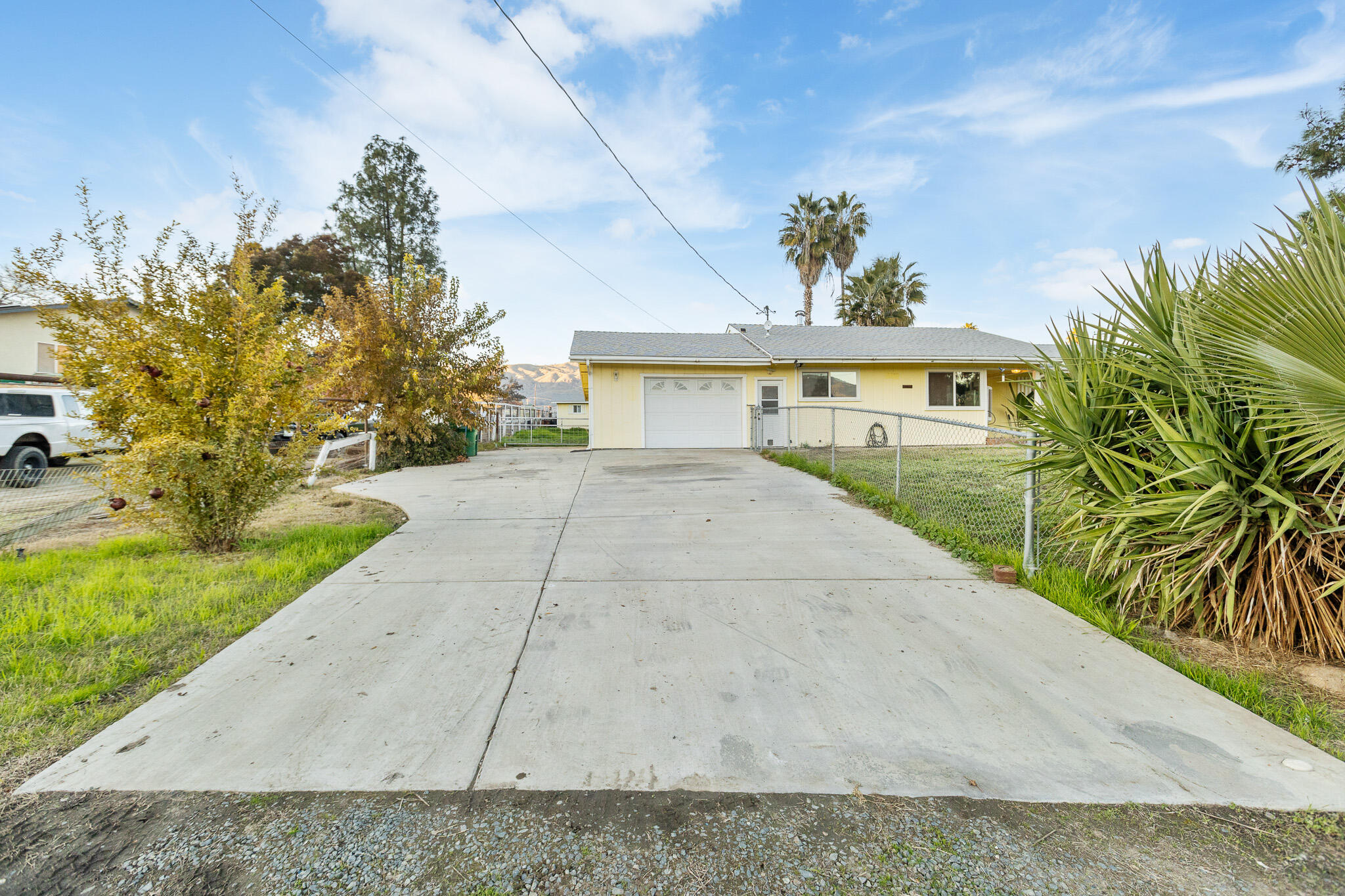 34622 La Paloma Dr, Springville, CA 93265