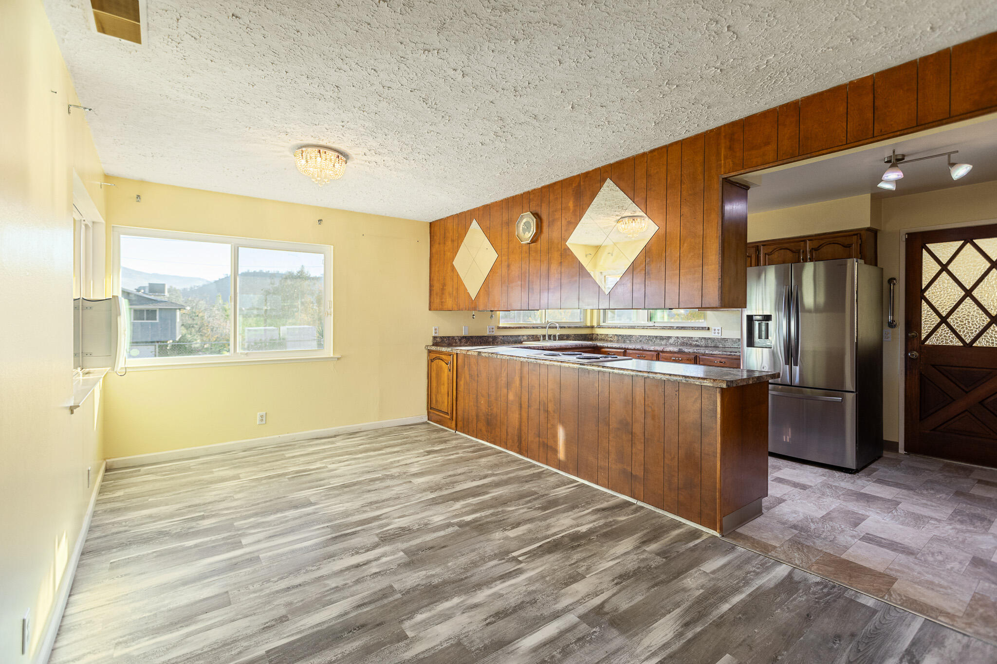 34622 La Paloma Dr, Springville, CA 93265