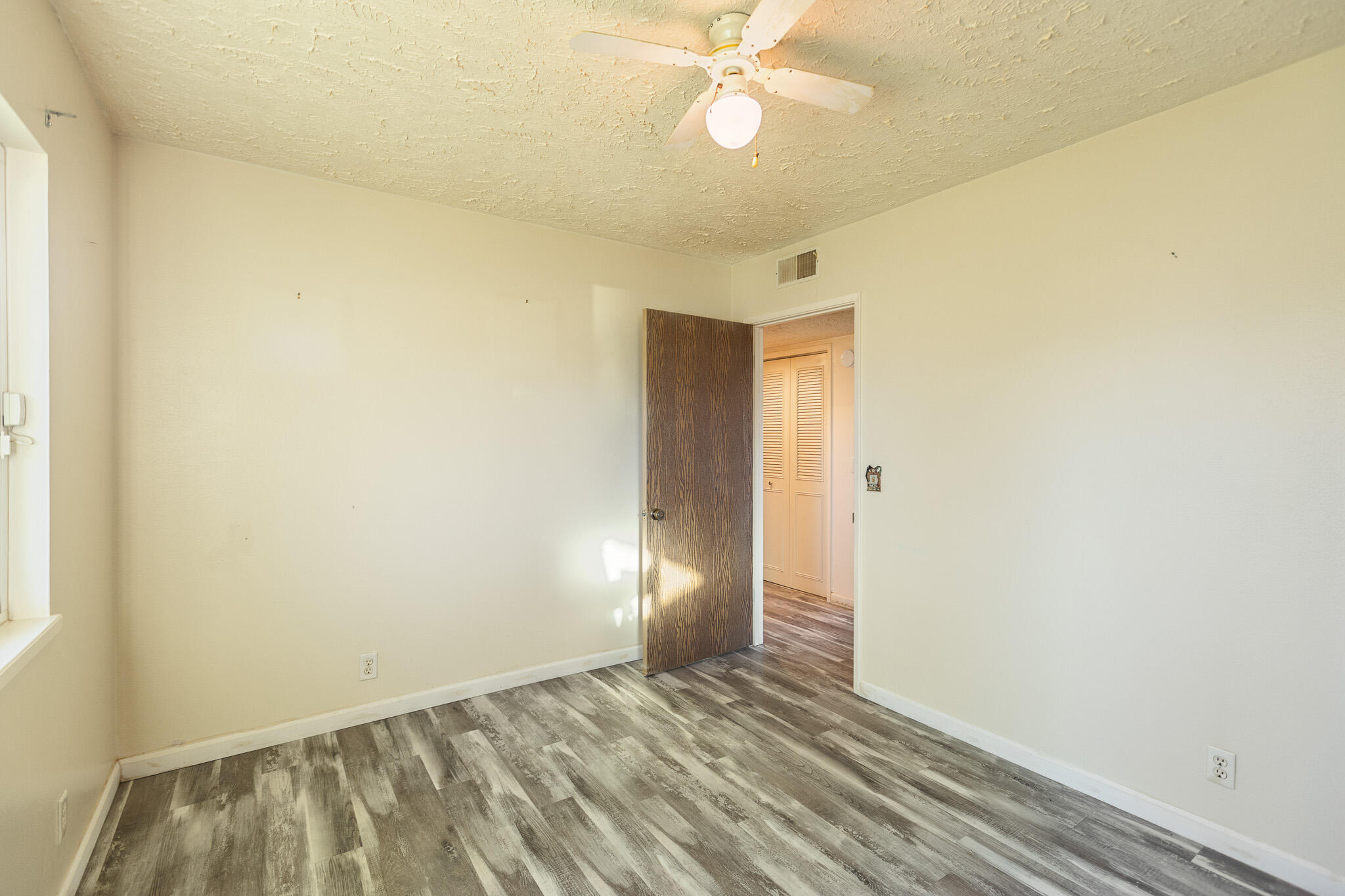 34622 La Paloma Dr, Springville, CA 93265