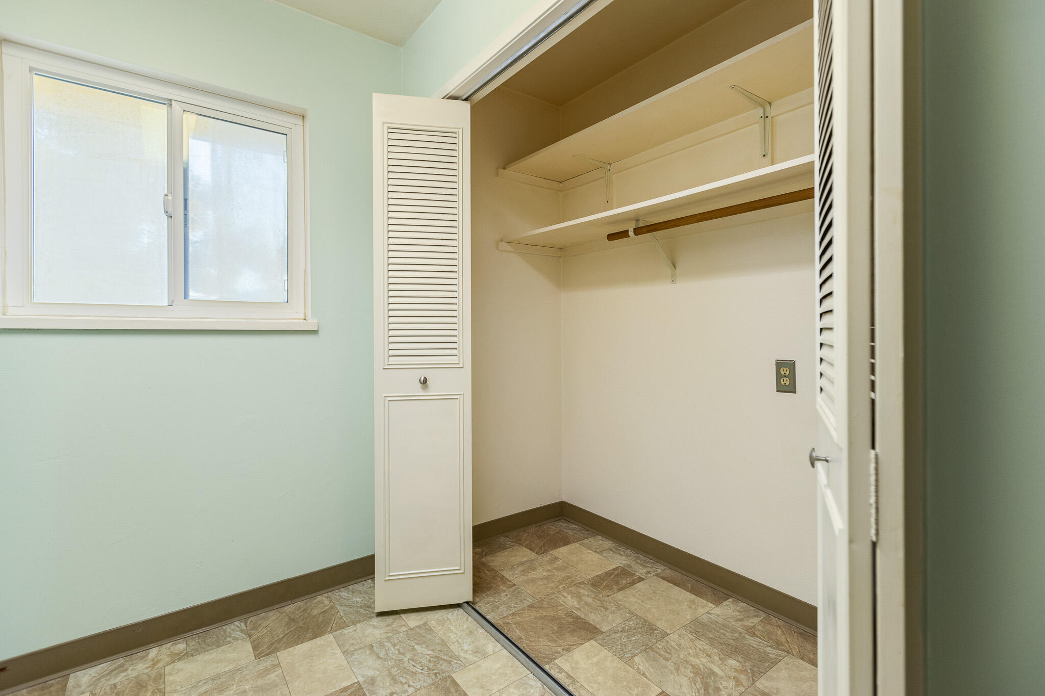 34622 La Paloma Dr, Springville, CA 93265