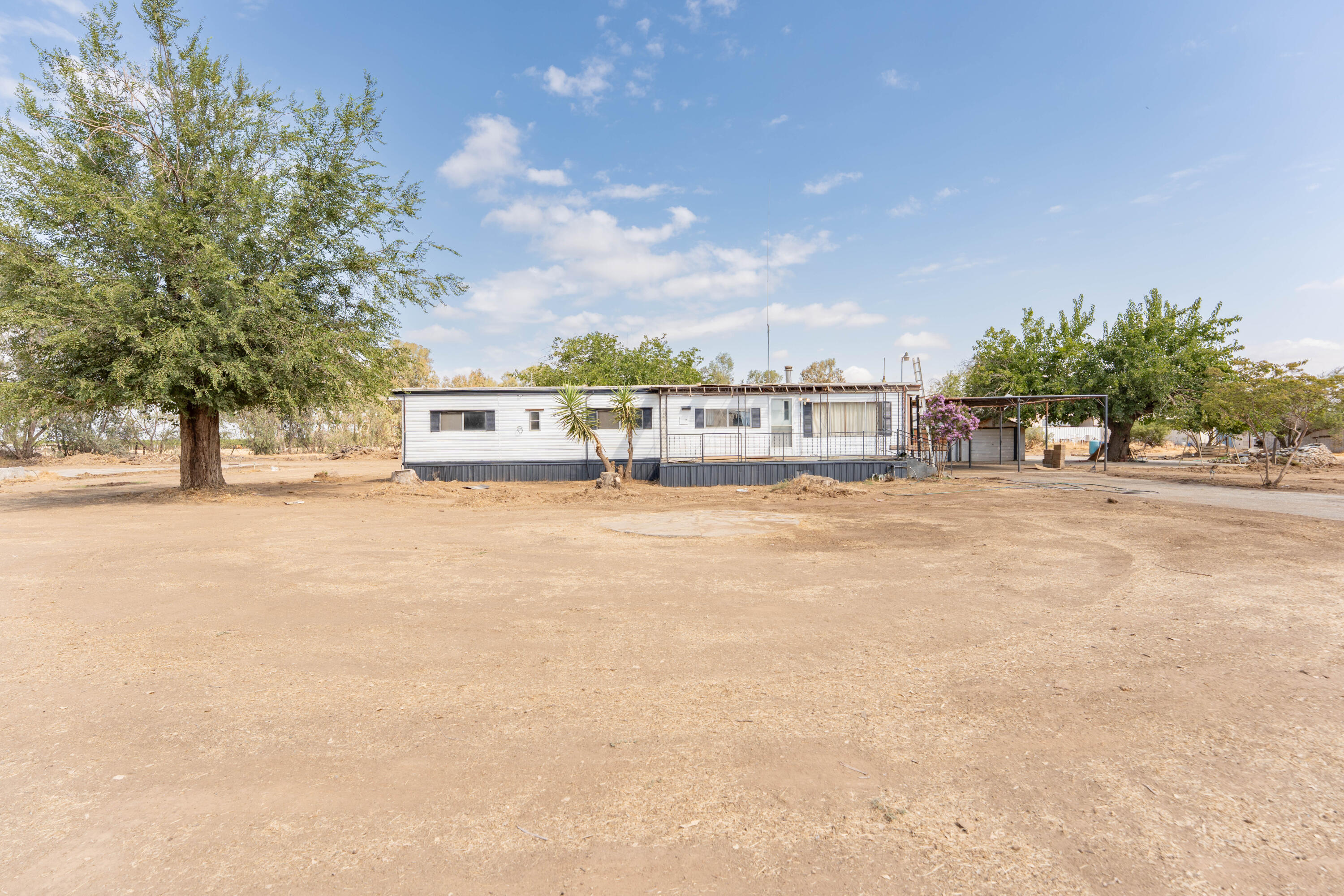 610 Hemlock Ave, Porterville, CA 93257