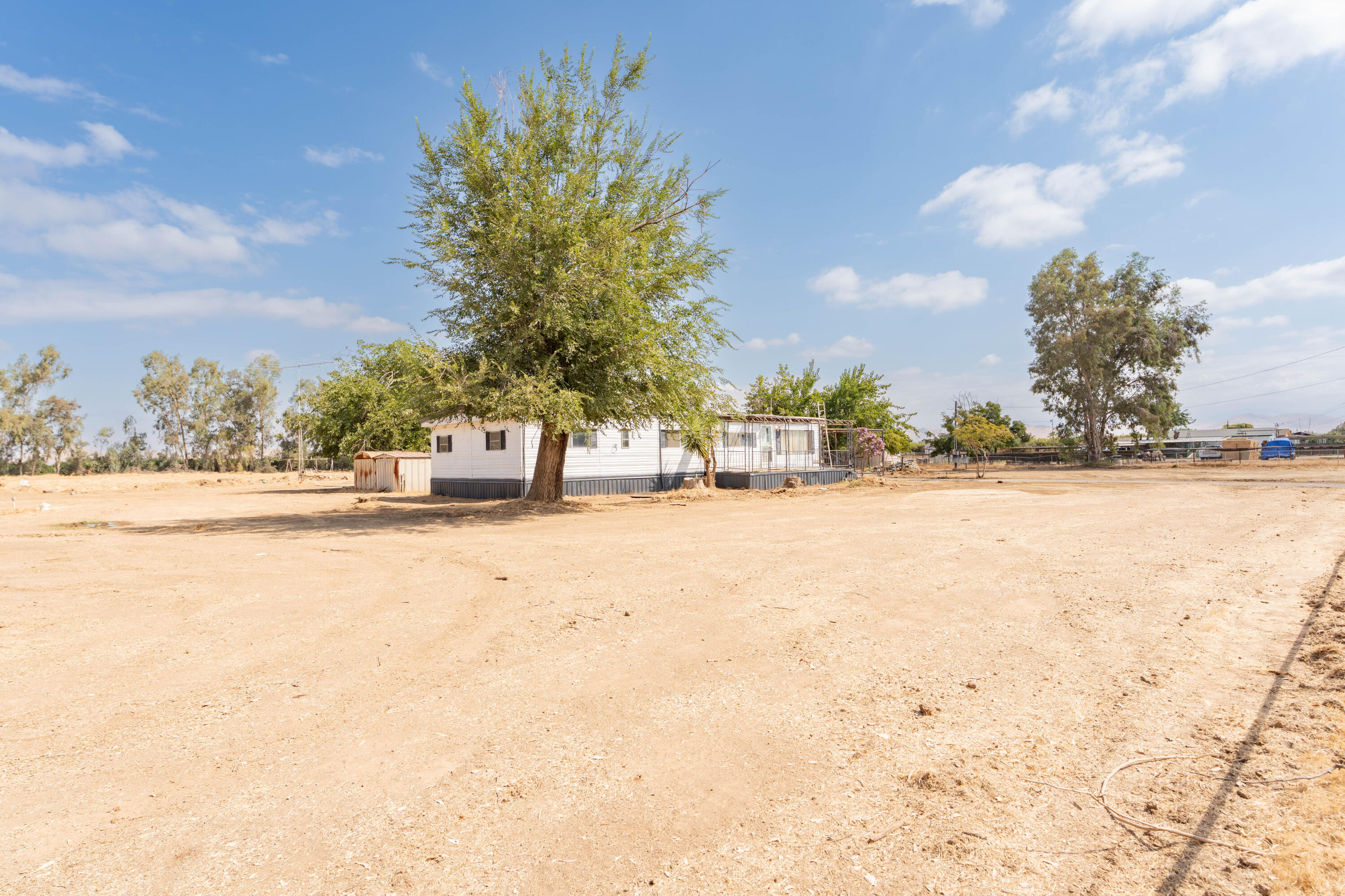 610 Hemlock Ave, Porterville, CA 93257