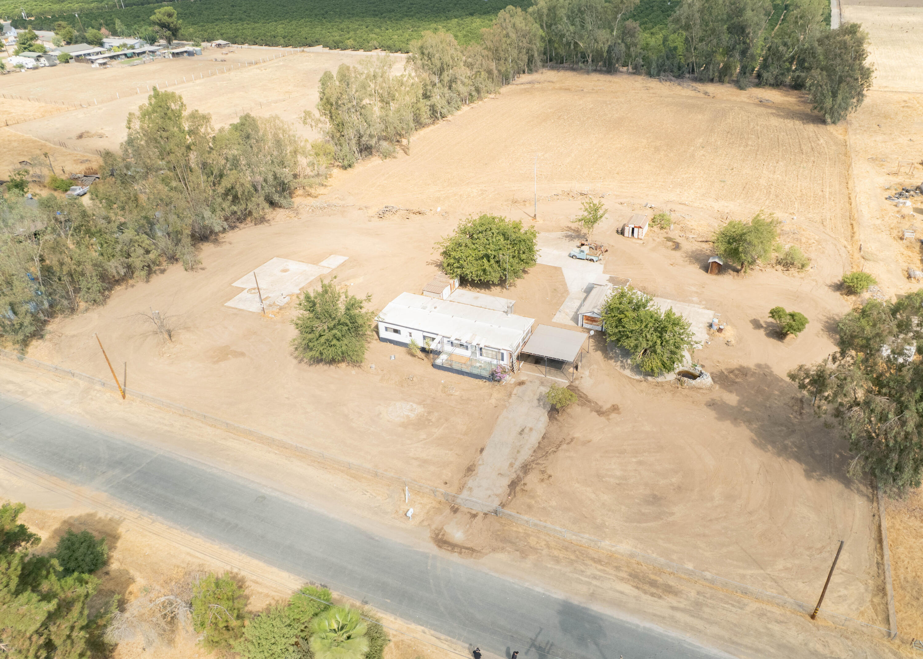 610 Hemlock Ave, Porterville, CA 93257