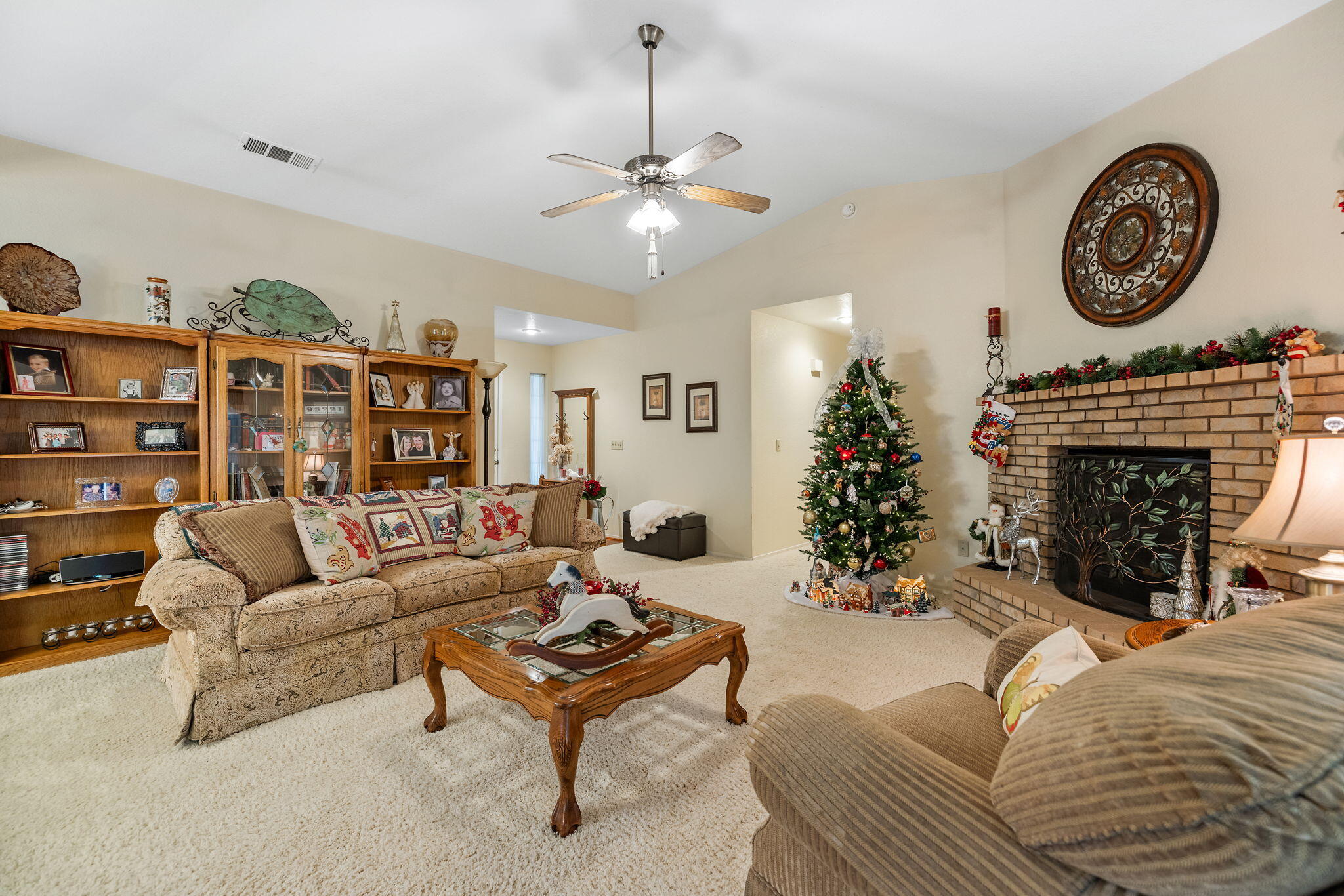 615 N Orange Ave, Exeter, CA 93221