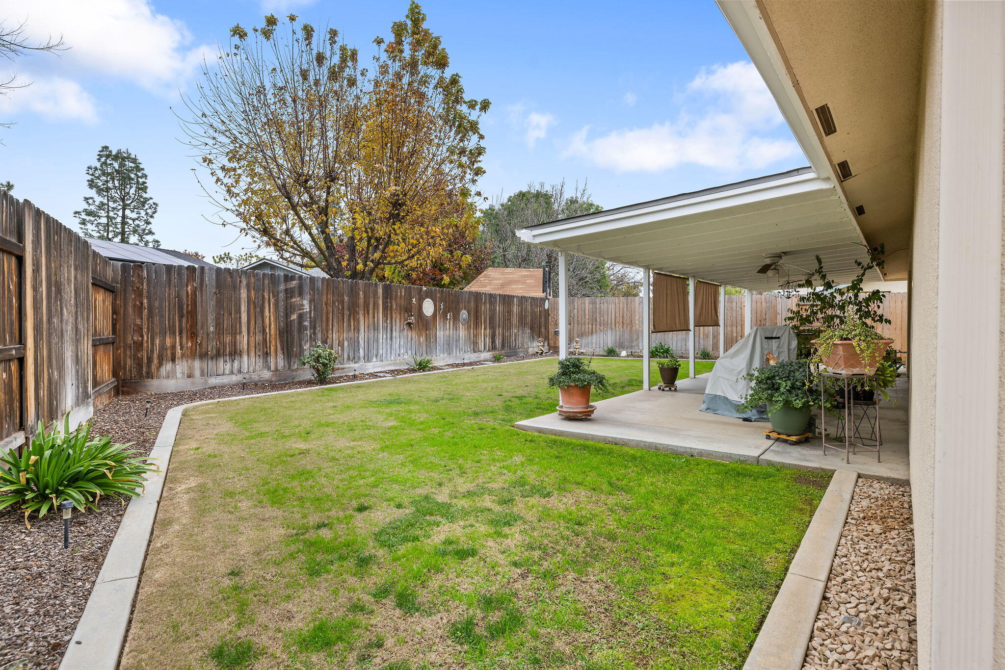 615 N Orange Ave, Exeter, CA 93221