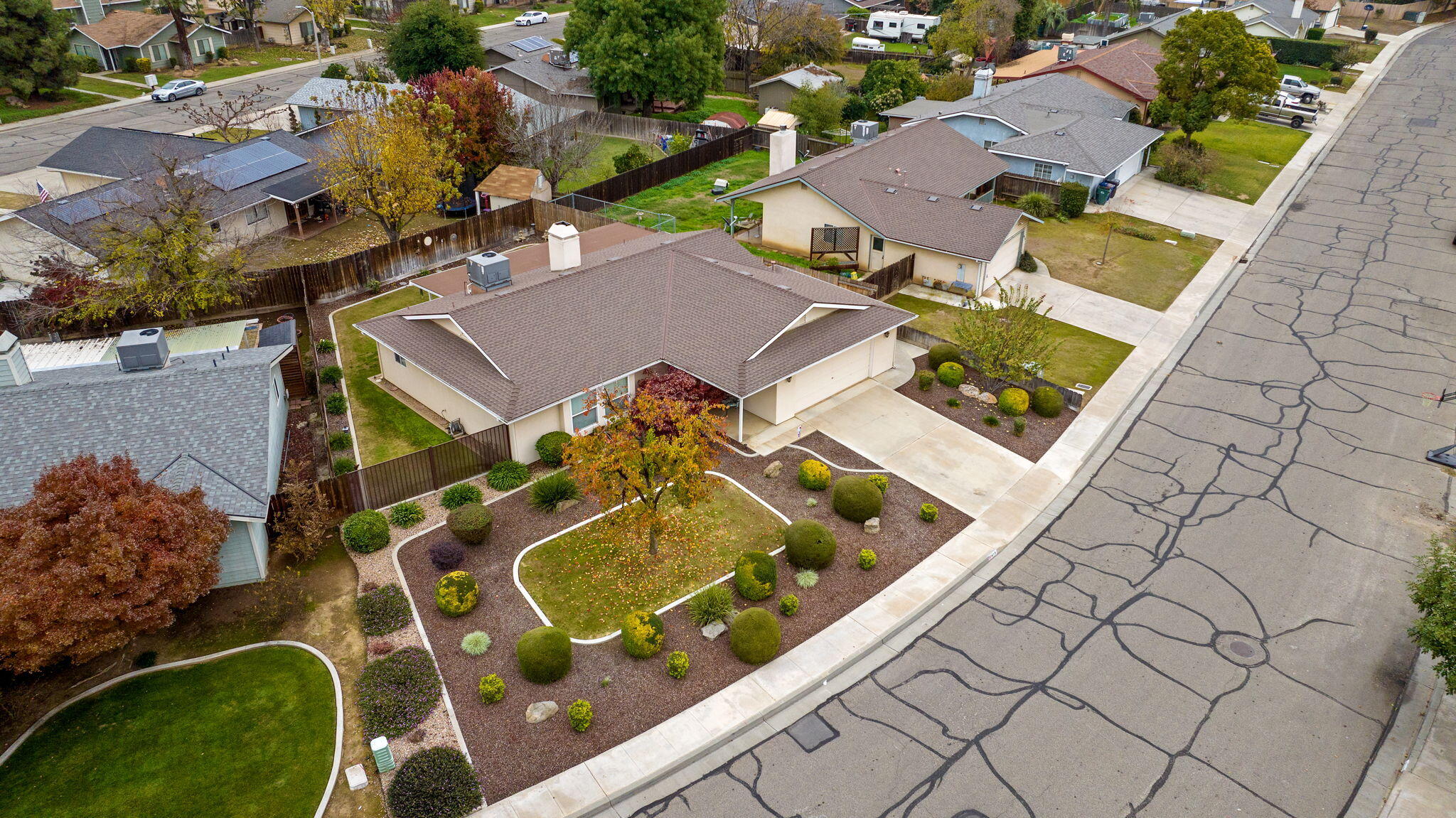 615 N Orange Ave, Exeter, CA 93221