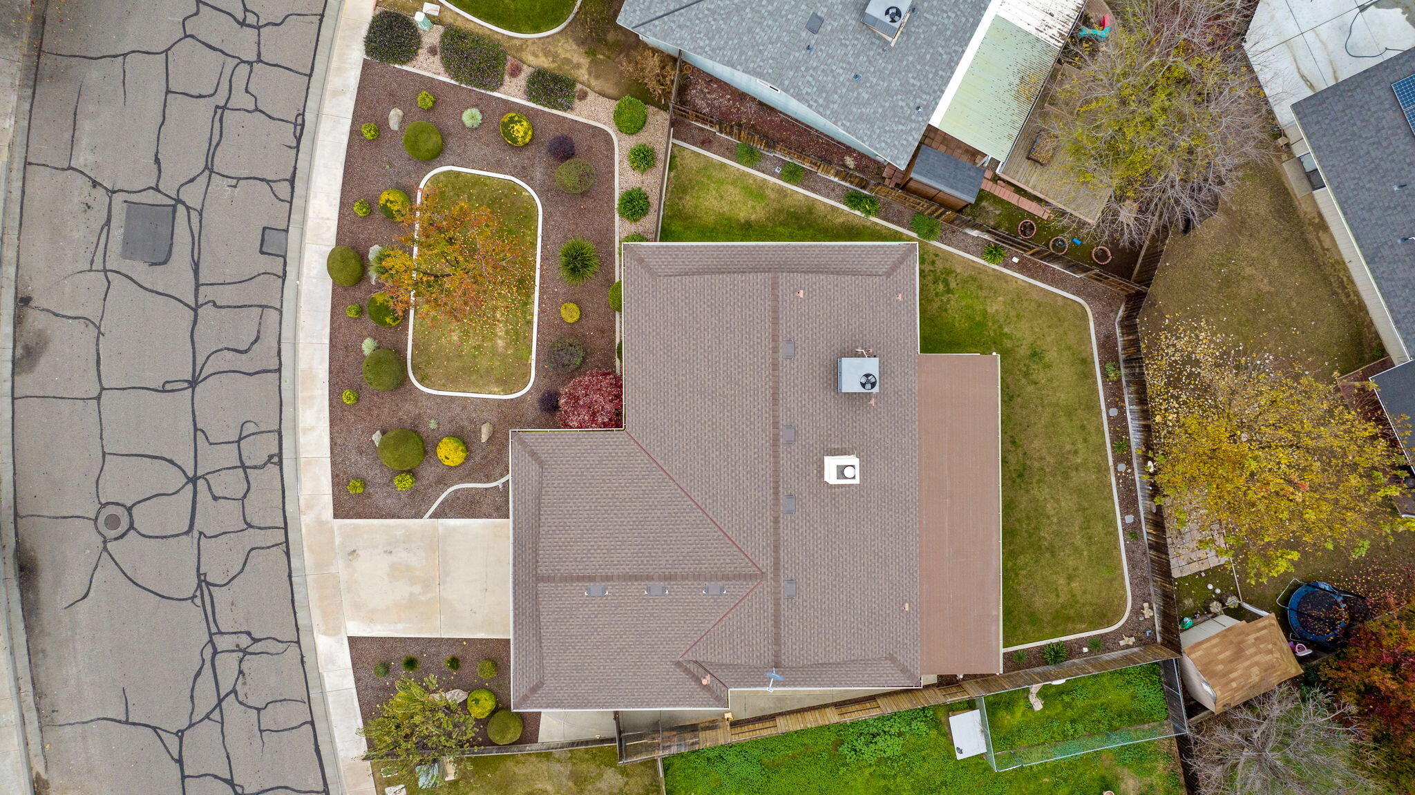 615 N Orange Ave, Exeter, CA 93221