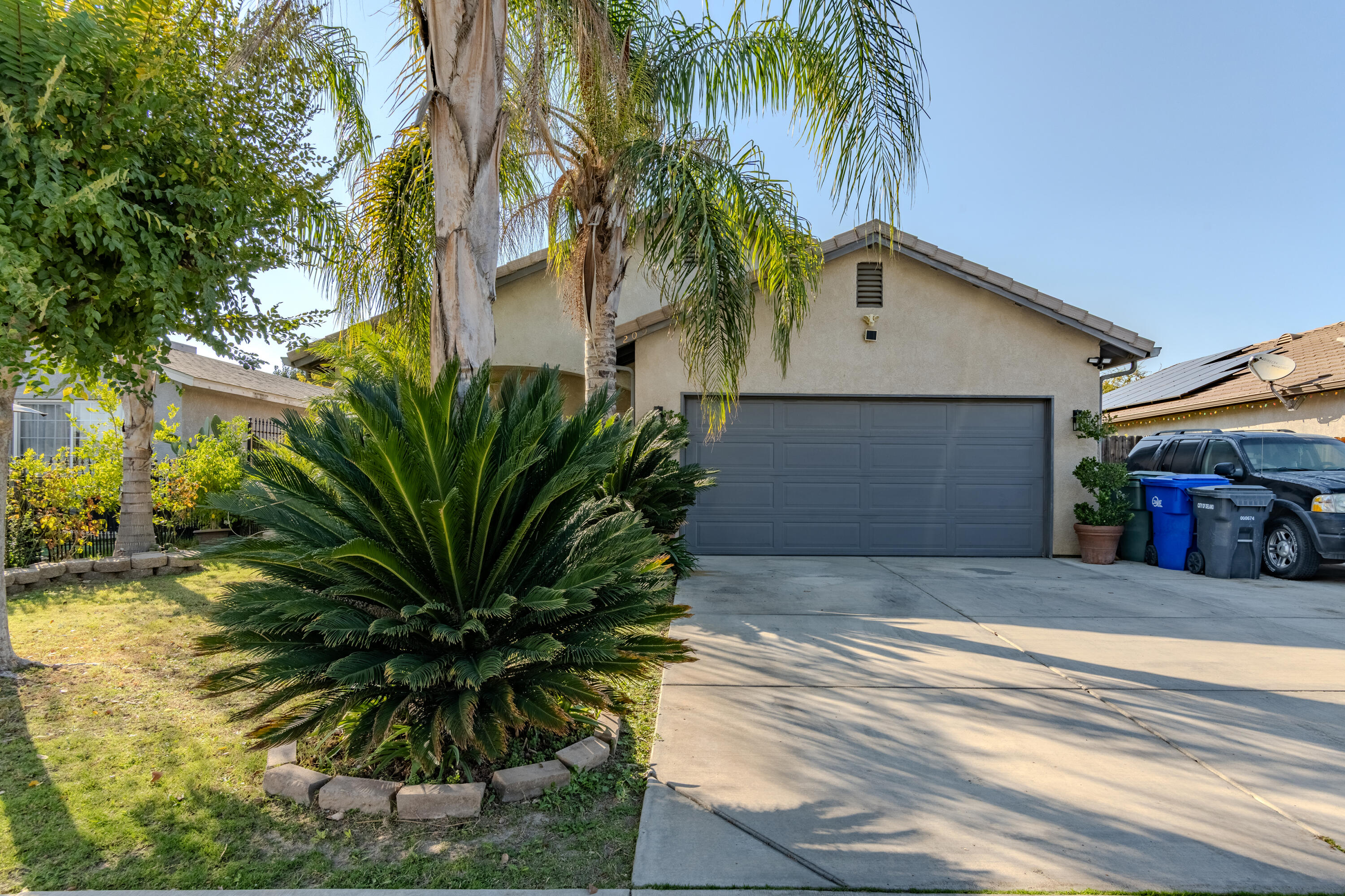 209 S Belmont St, Delano, CA 93215