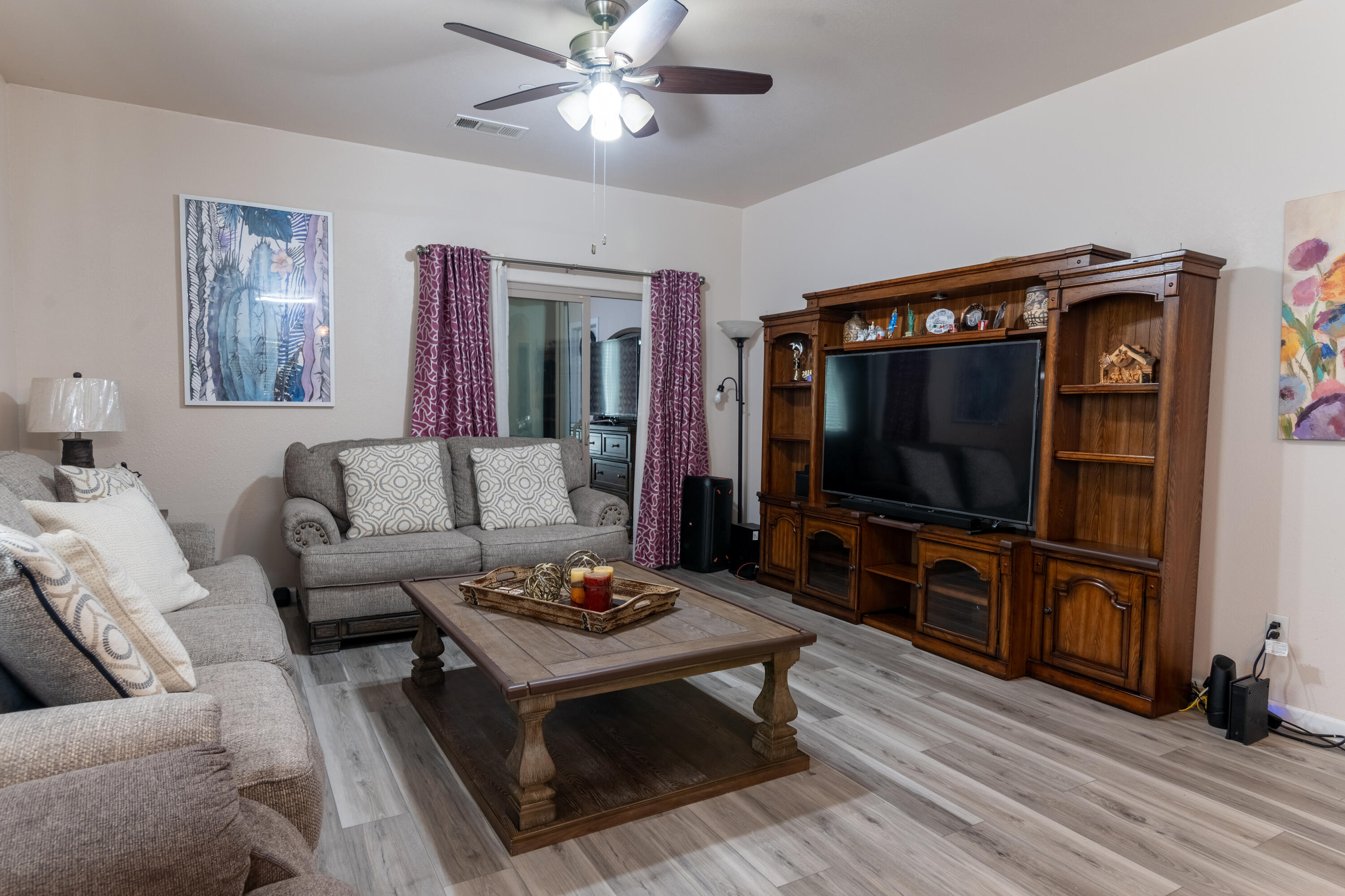 209 S Belmont St, Delano, CA 93215