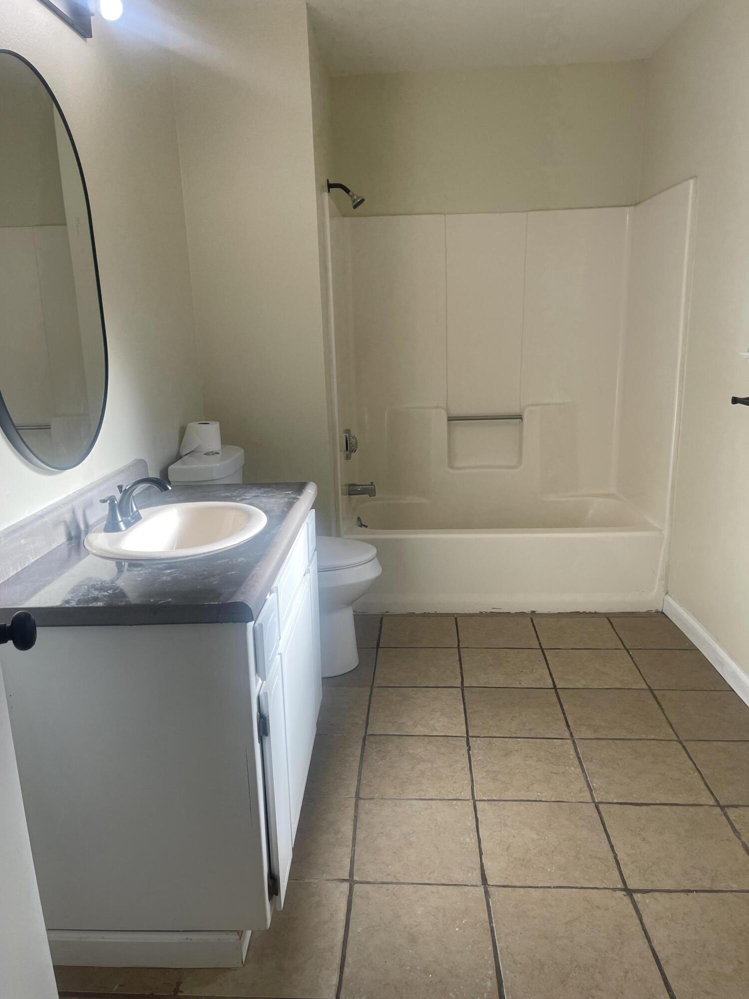 333 E Pleasant St, Coalinga, CA 93210