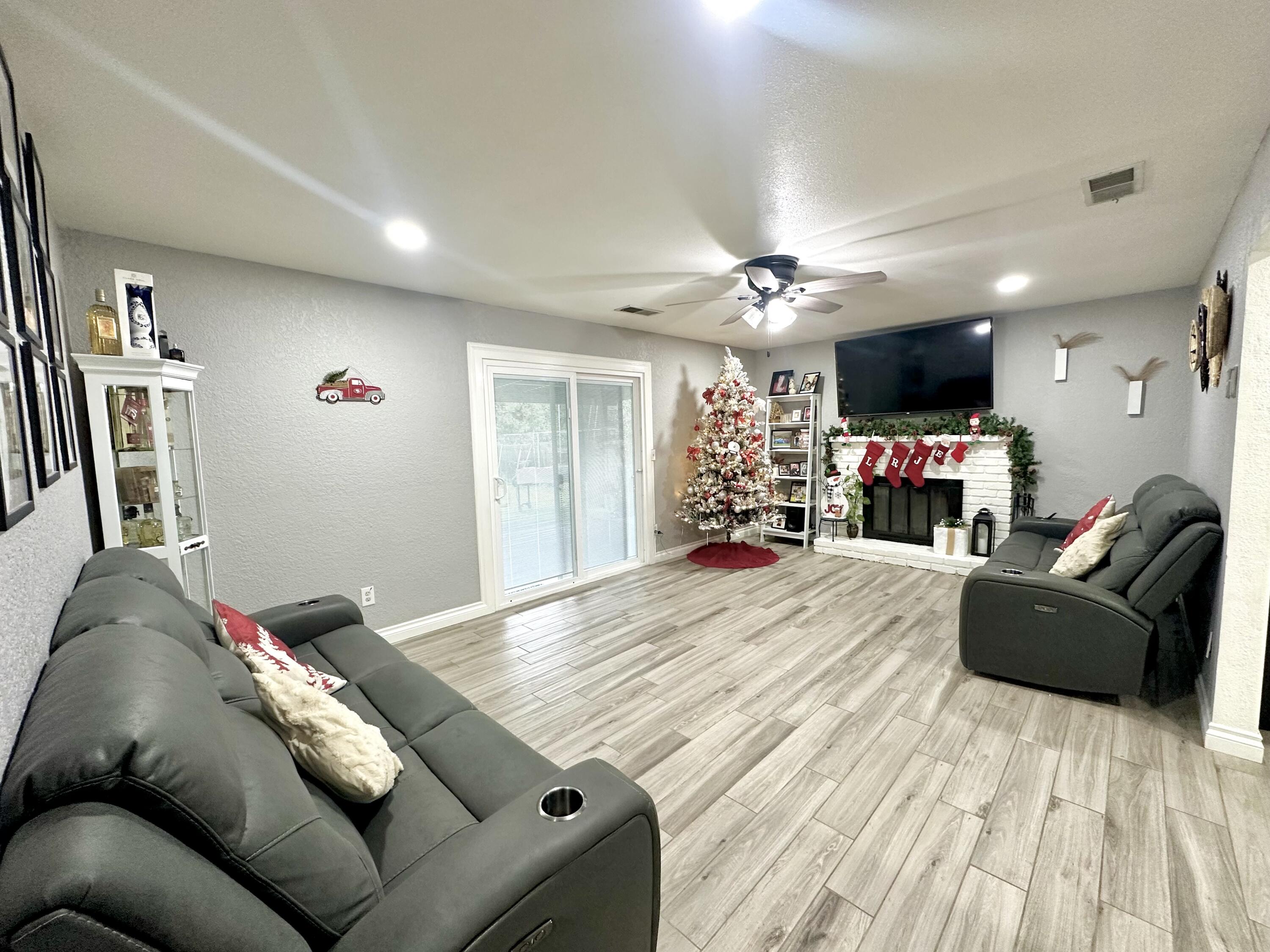 1060 W Thurman Ave, Porterville, CA 93257