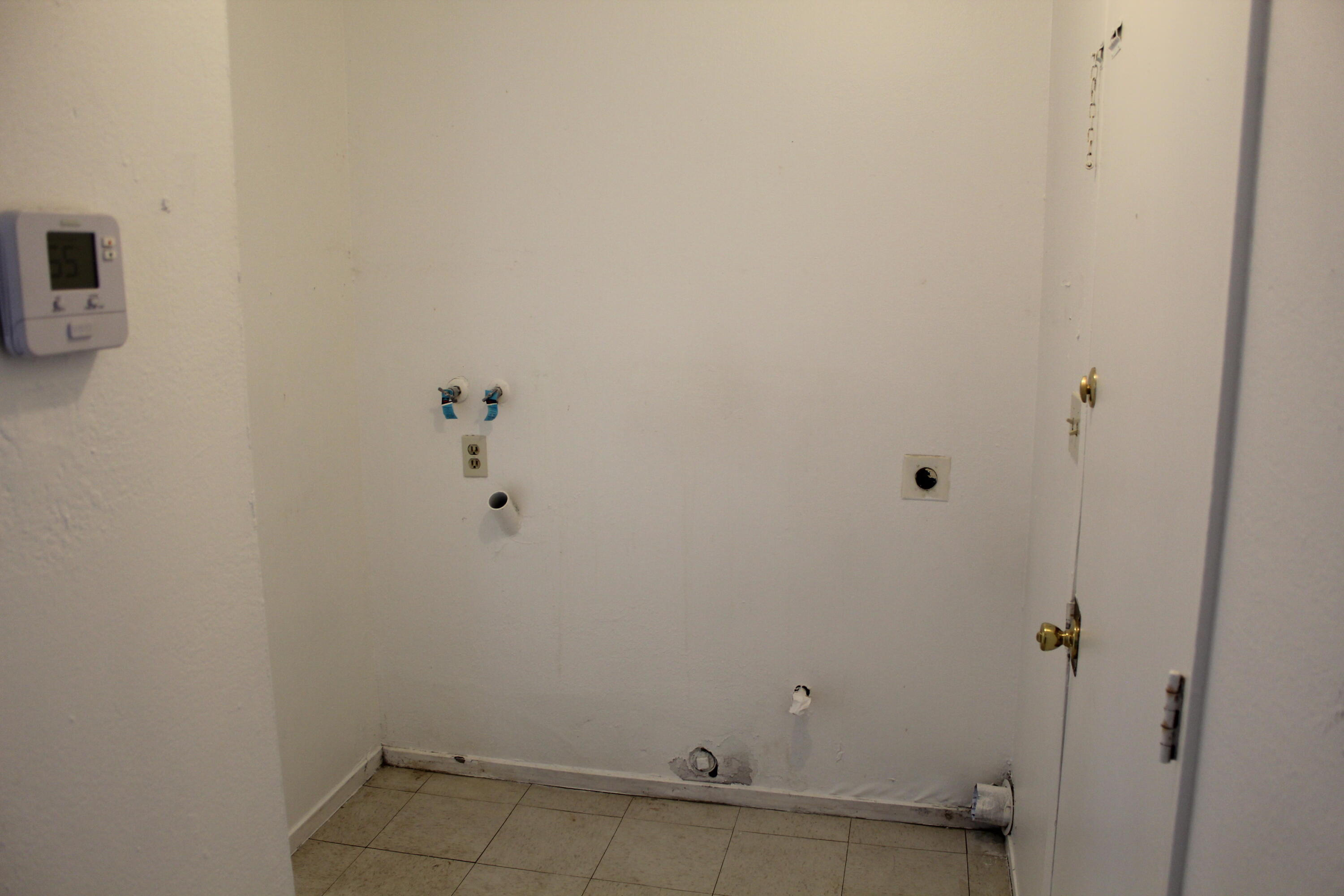 389 S Cornell St, Porterville, CA 93257