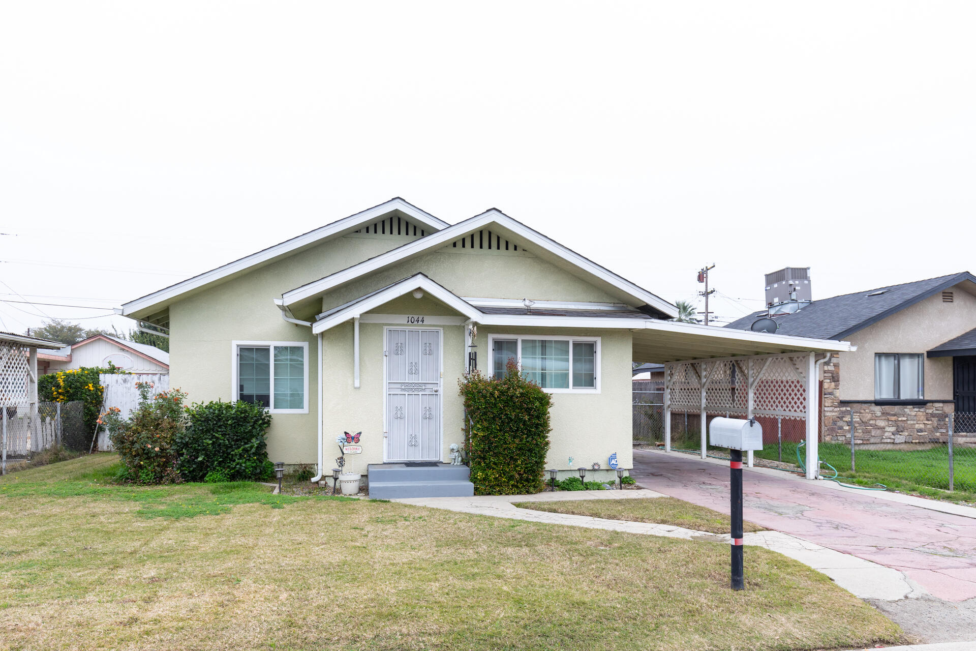 1044 S Hope Ave, Reedley, CA 93654