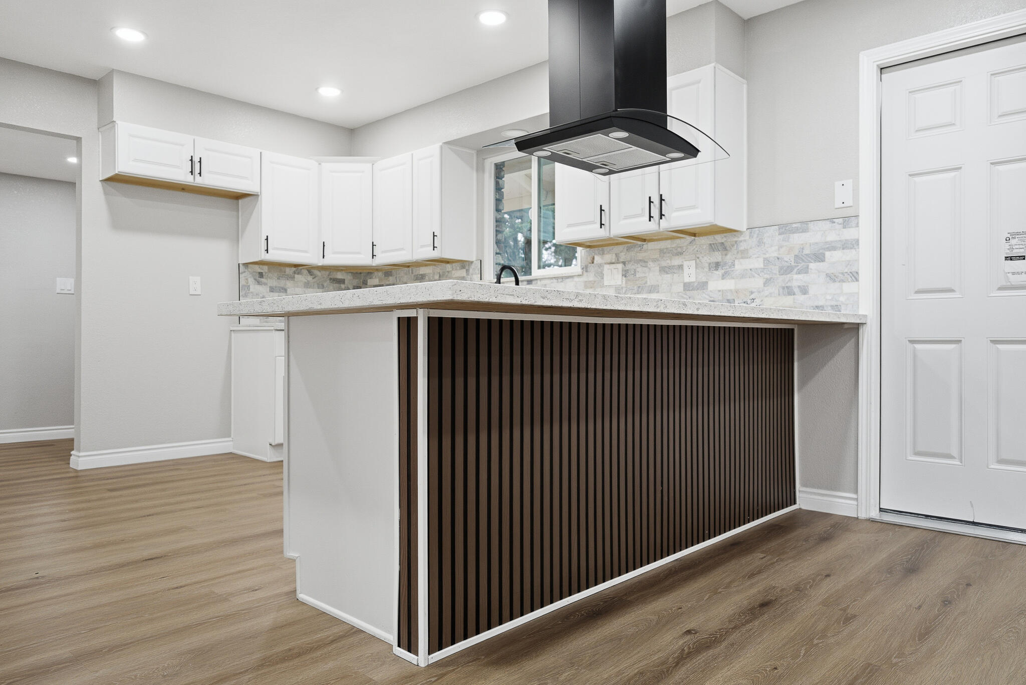 3311 W Sue Ave, Visalia, CA 93277