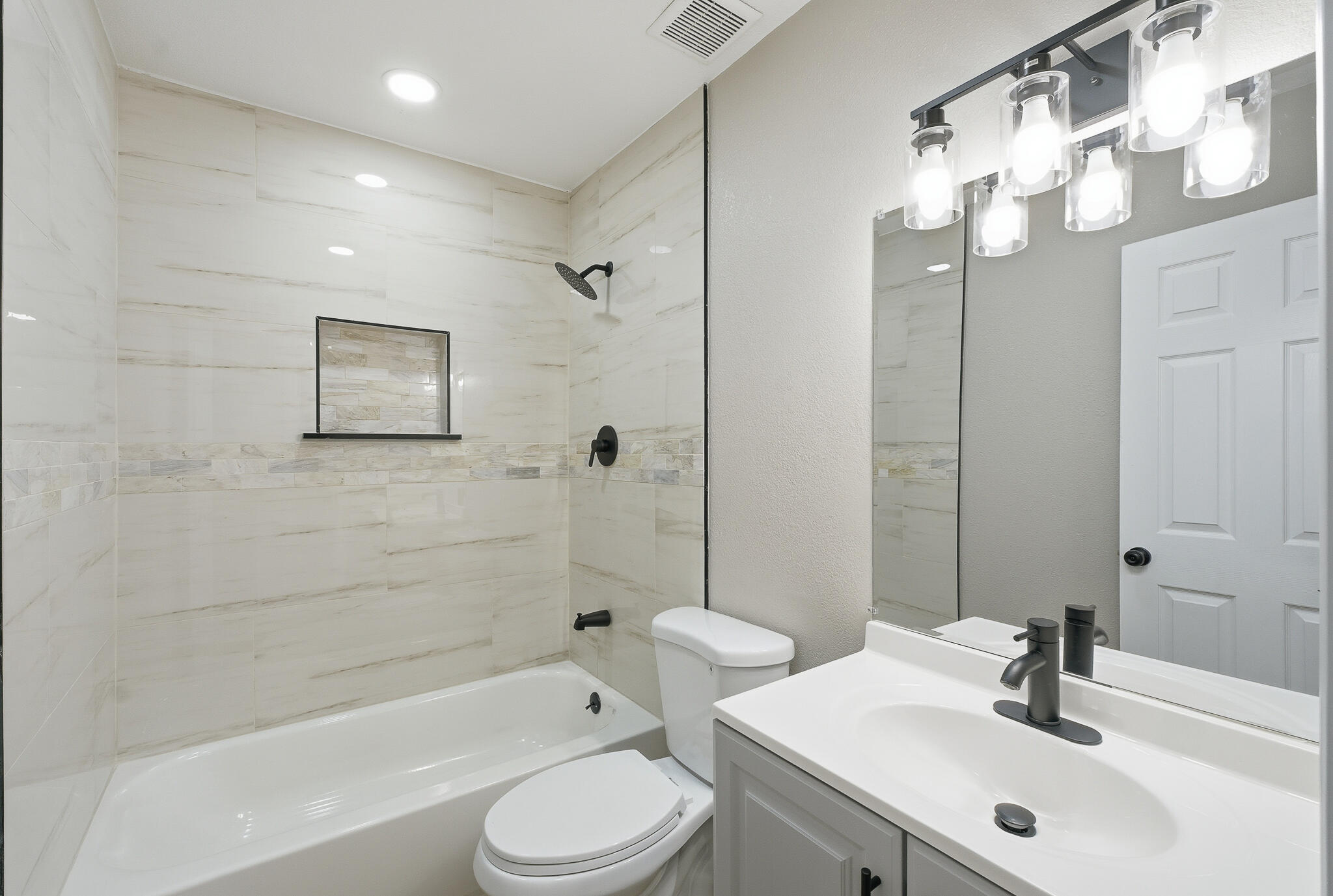 3311 W Sue Ave, Visalia, CA 93277