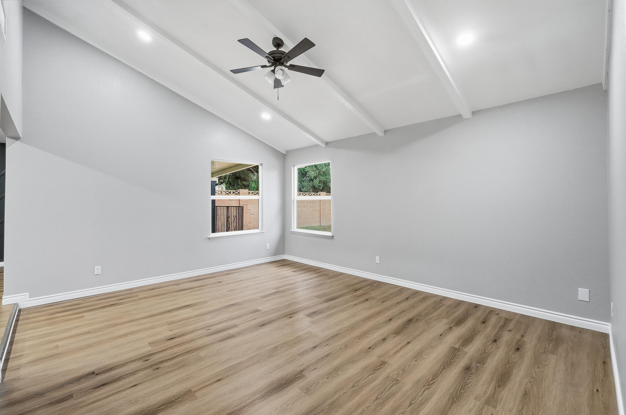 3311 W Sue Ave, Visalia, CA 93277